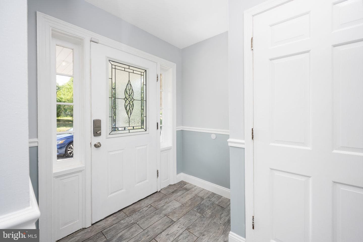 468 Ferry Road photo 6