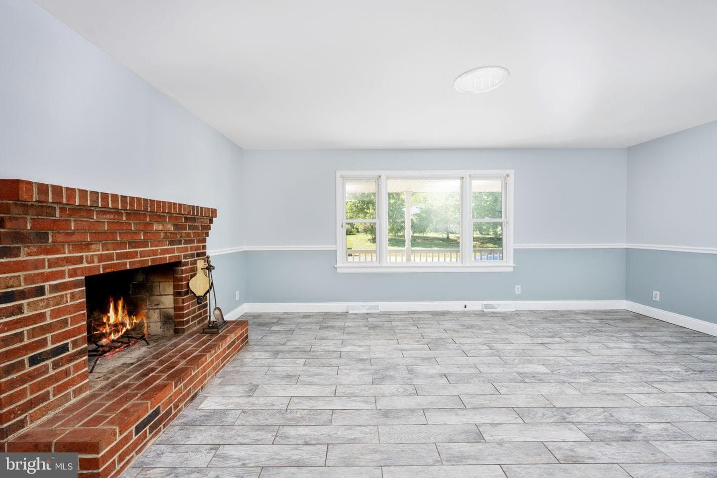 468 Ferry Road photo 9