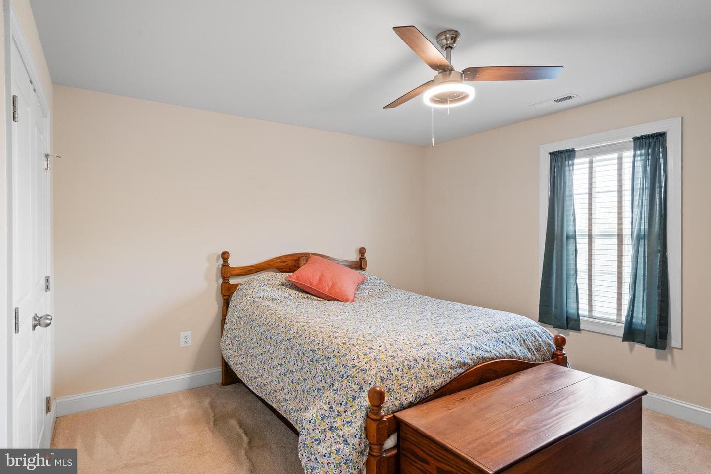 37 Chriswood Lane photo 28