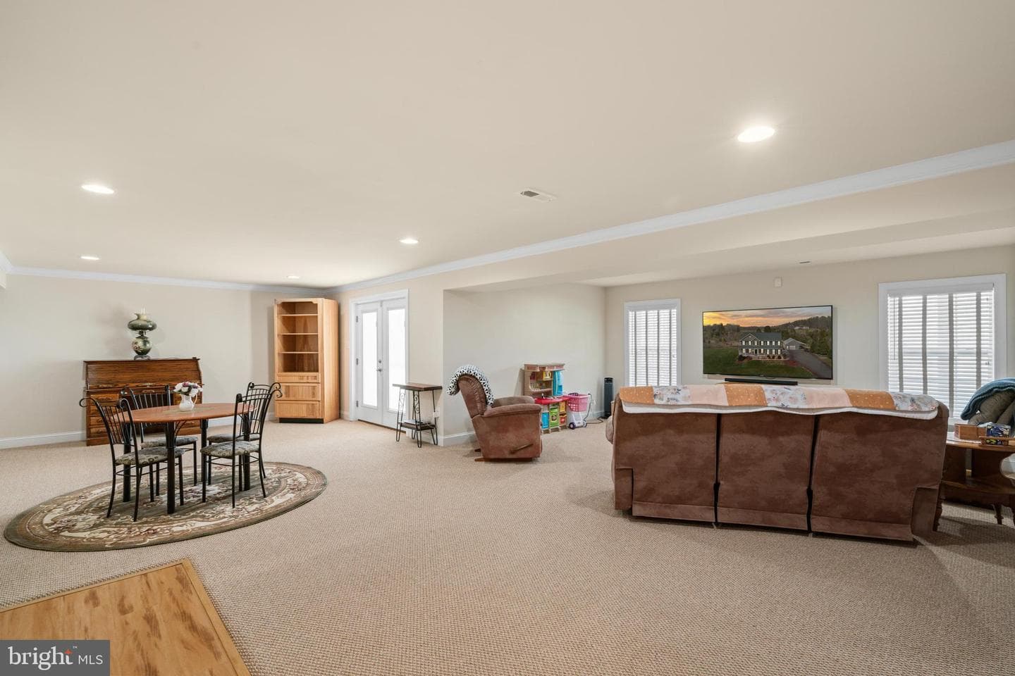 37 Chriswood Lane photo 44