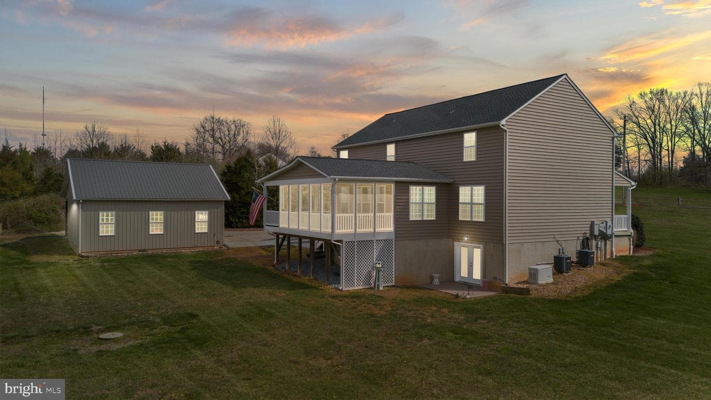 37 Chriswood Lane photo 64