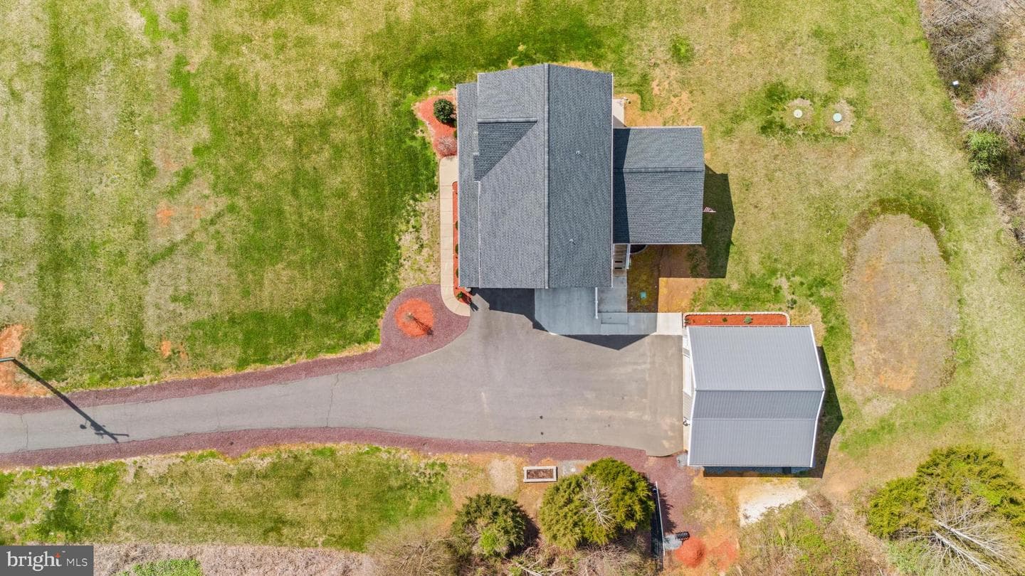 37 Chriswood Lane photo 66
