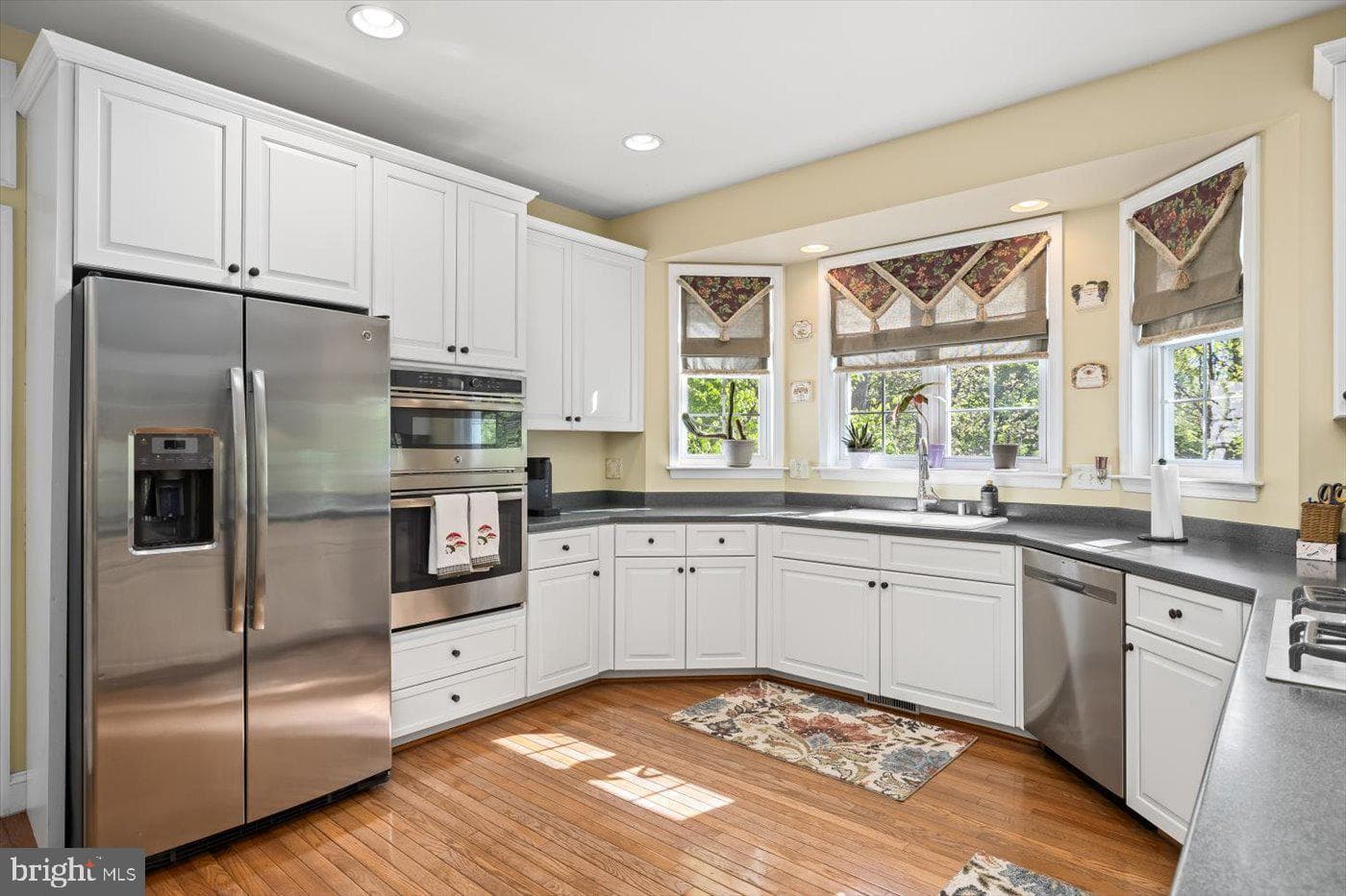50 Crestwood photo 10