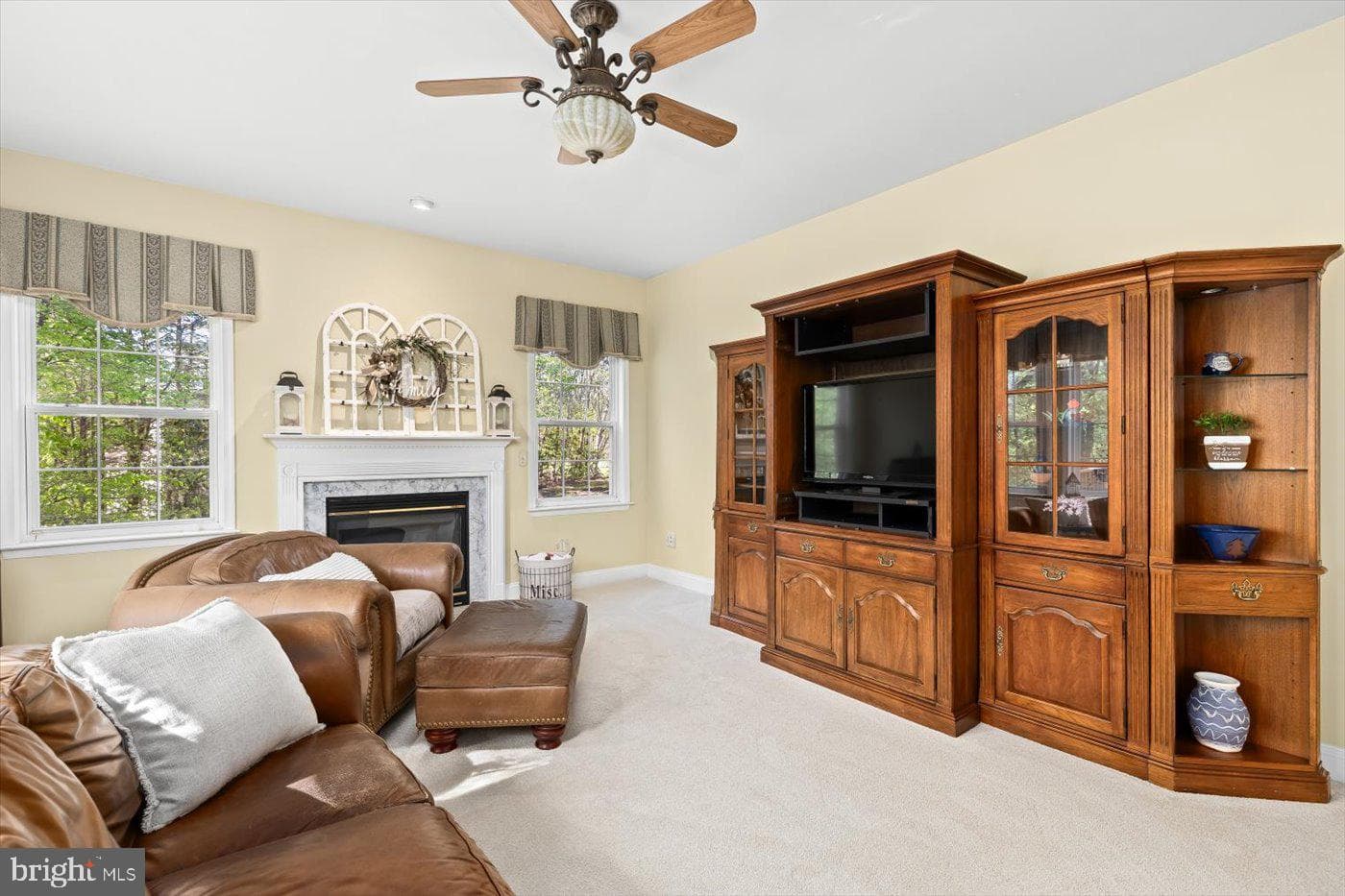 50 Crestwood photo 15