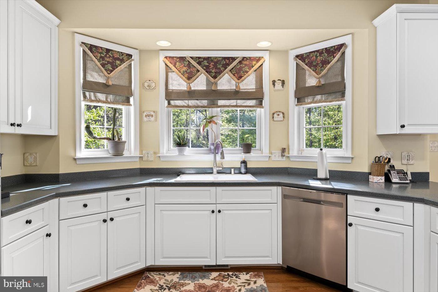50 Crestwood photo 7