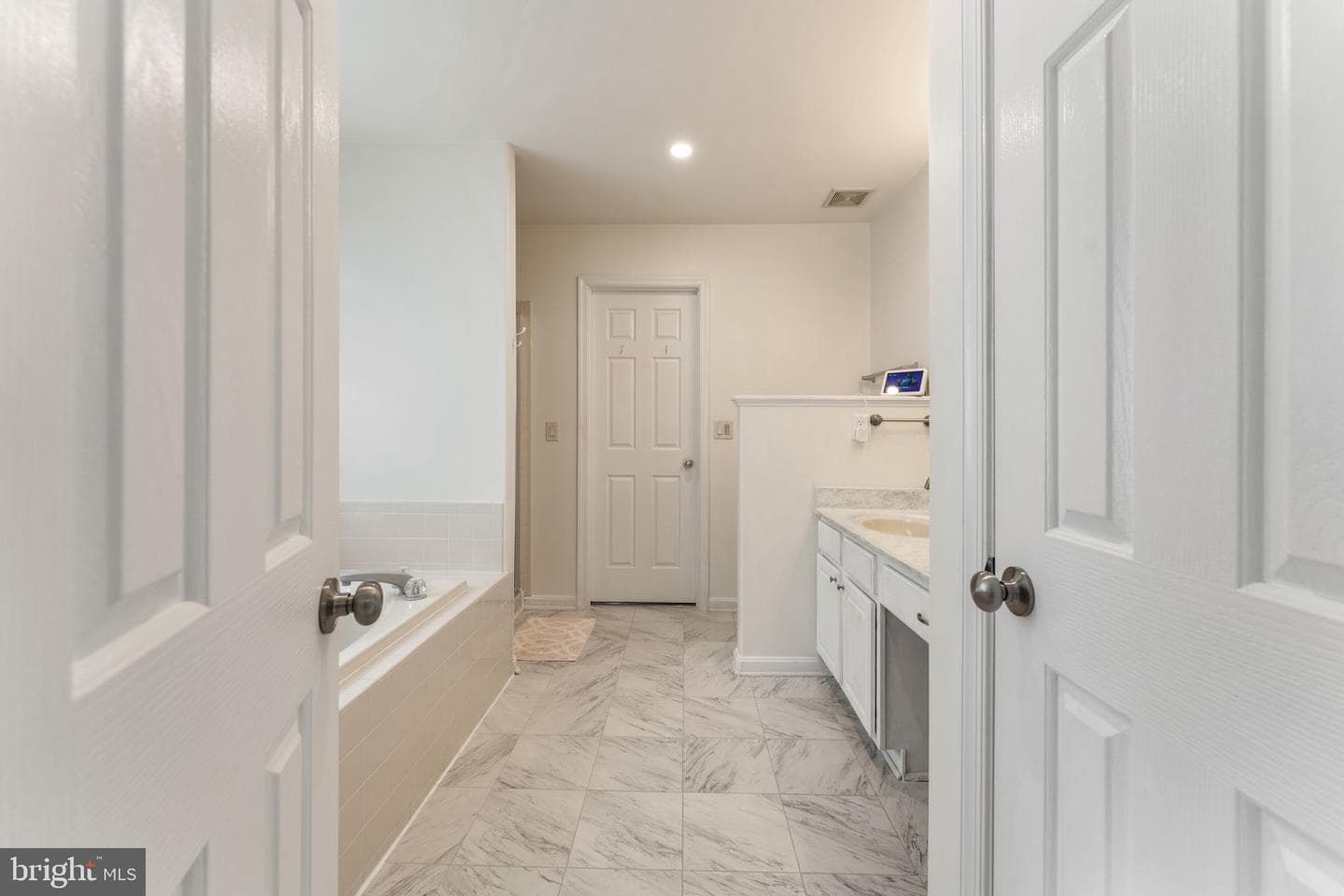 49 Brittany Lane photo 25