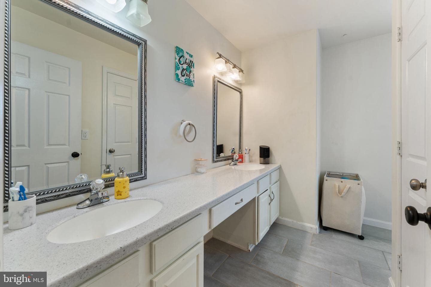 49 Brittany Lane photo 31