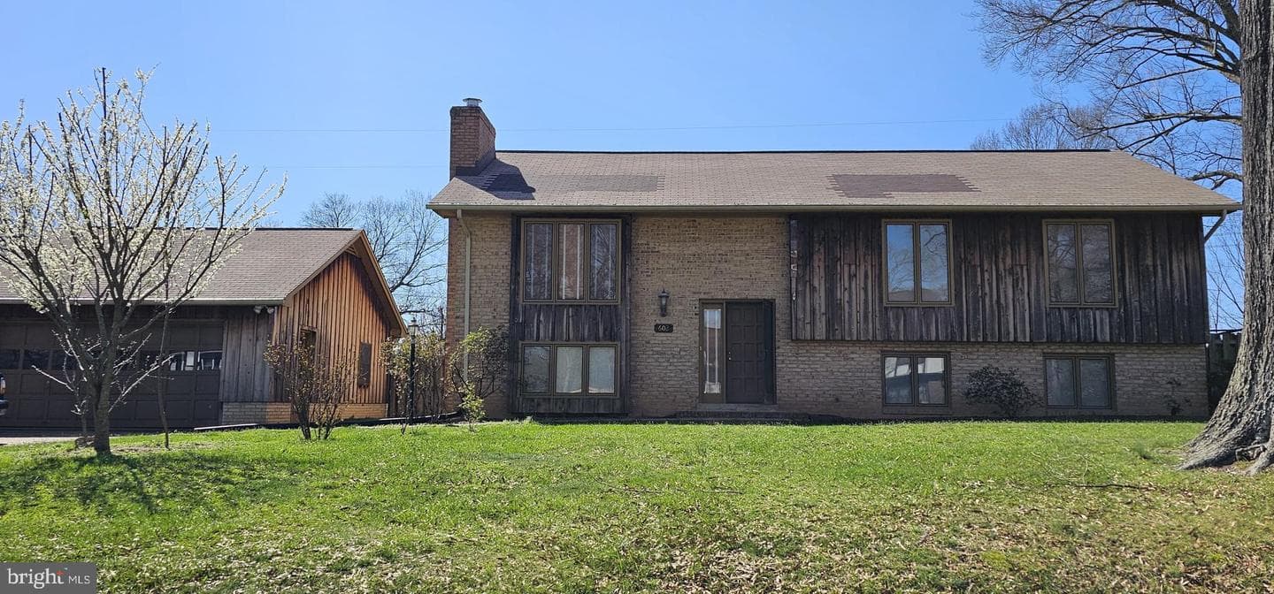 602 Galveston Road photo 2