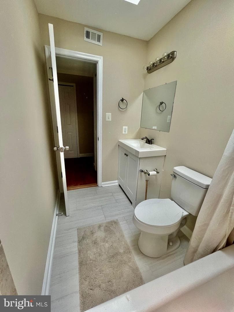 1005 Wythe Court photo 24