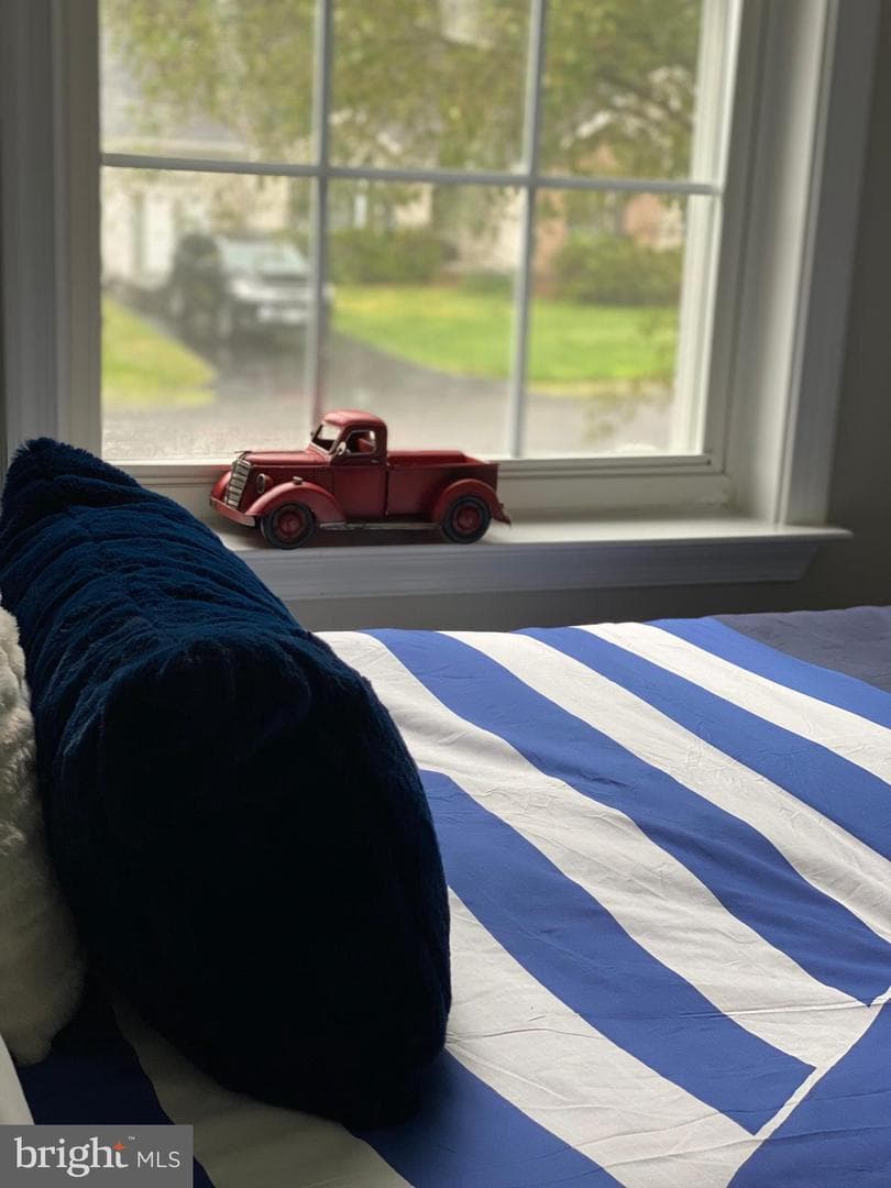 10 Myrtle Road photo 32