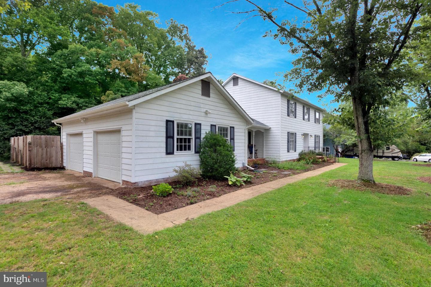 708 Lendall Lane photo 3