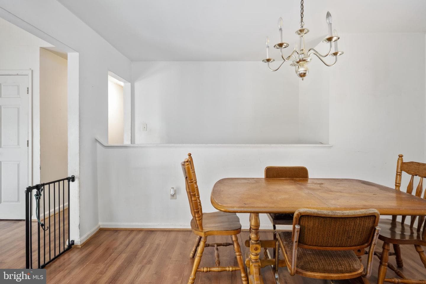 5 Renwick Court photo 16
