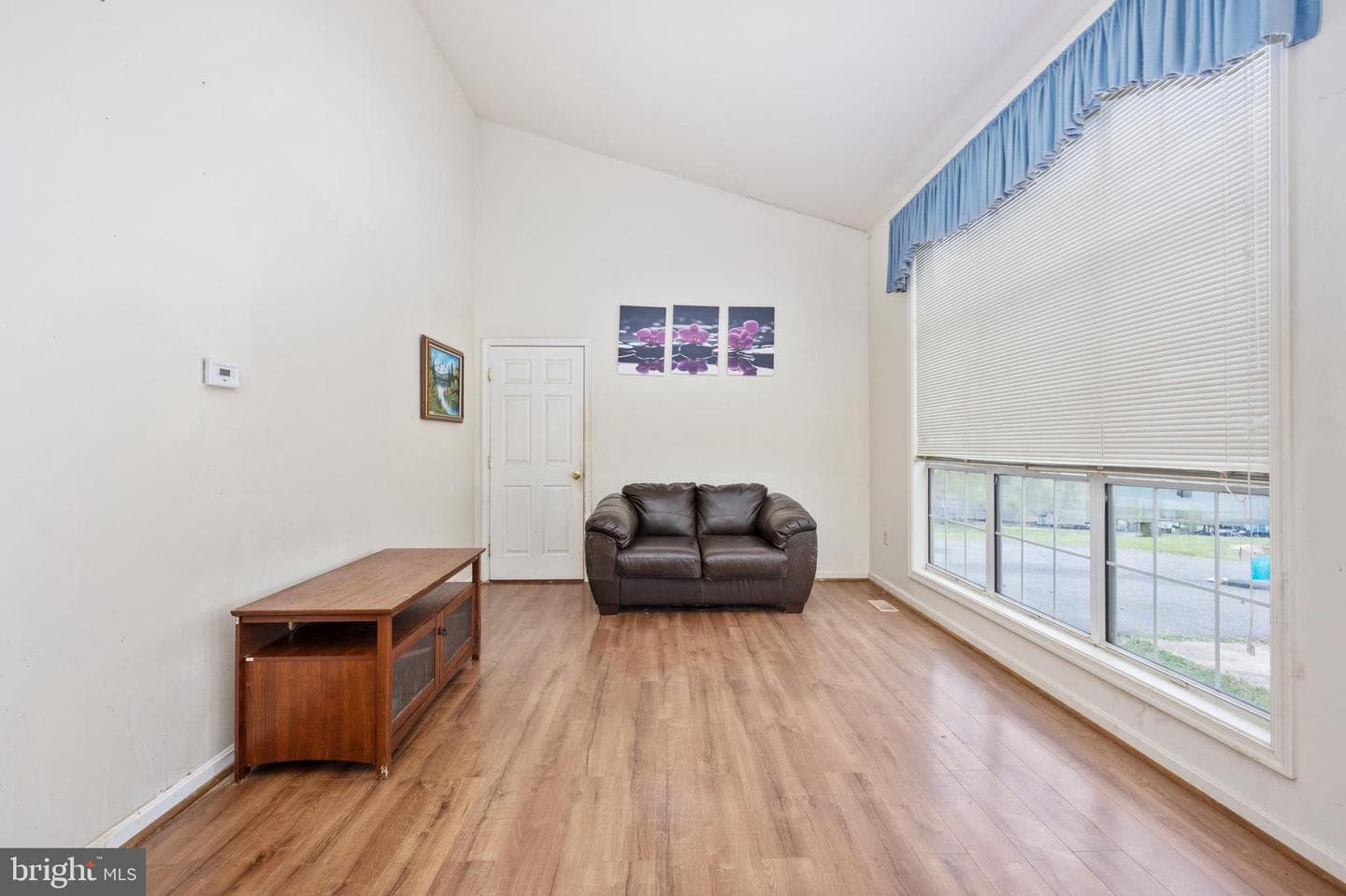 5 Renwick Court photo 23