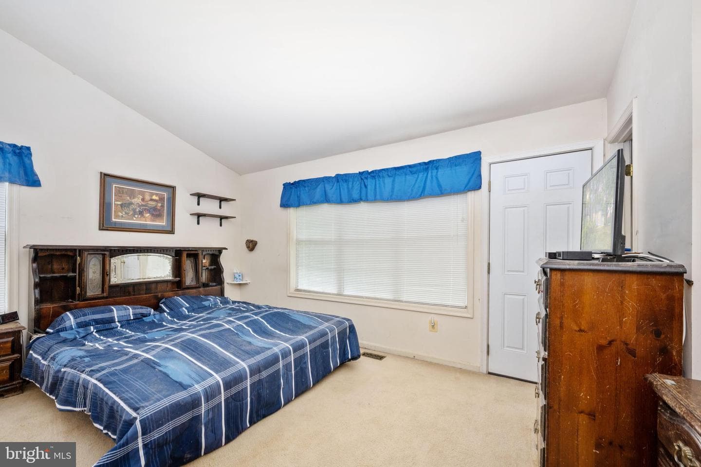 5 Renwick Court photo 29