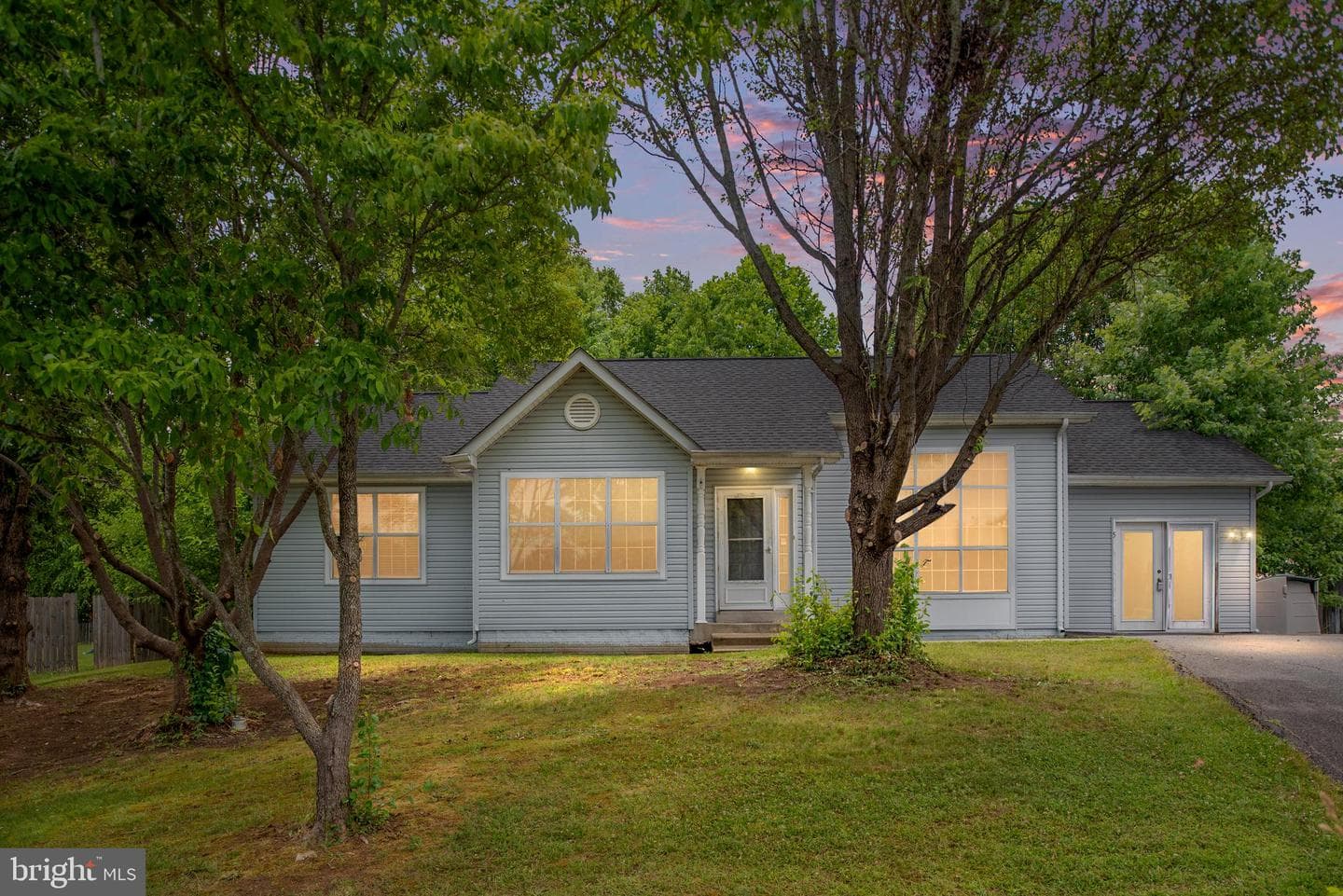 5 Renwick Court photo 32