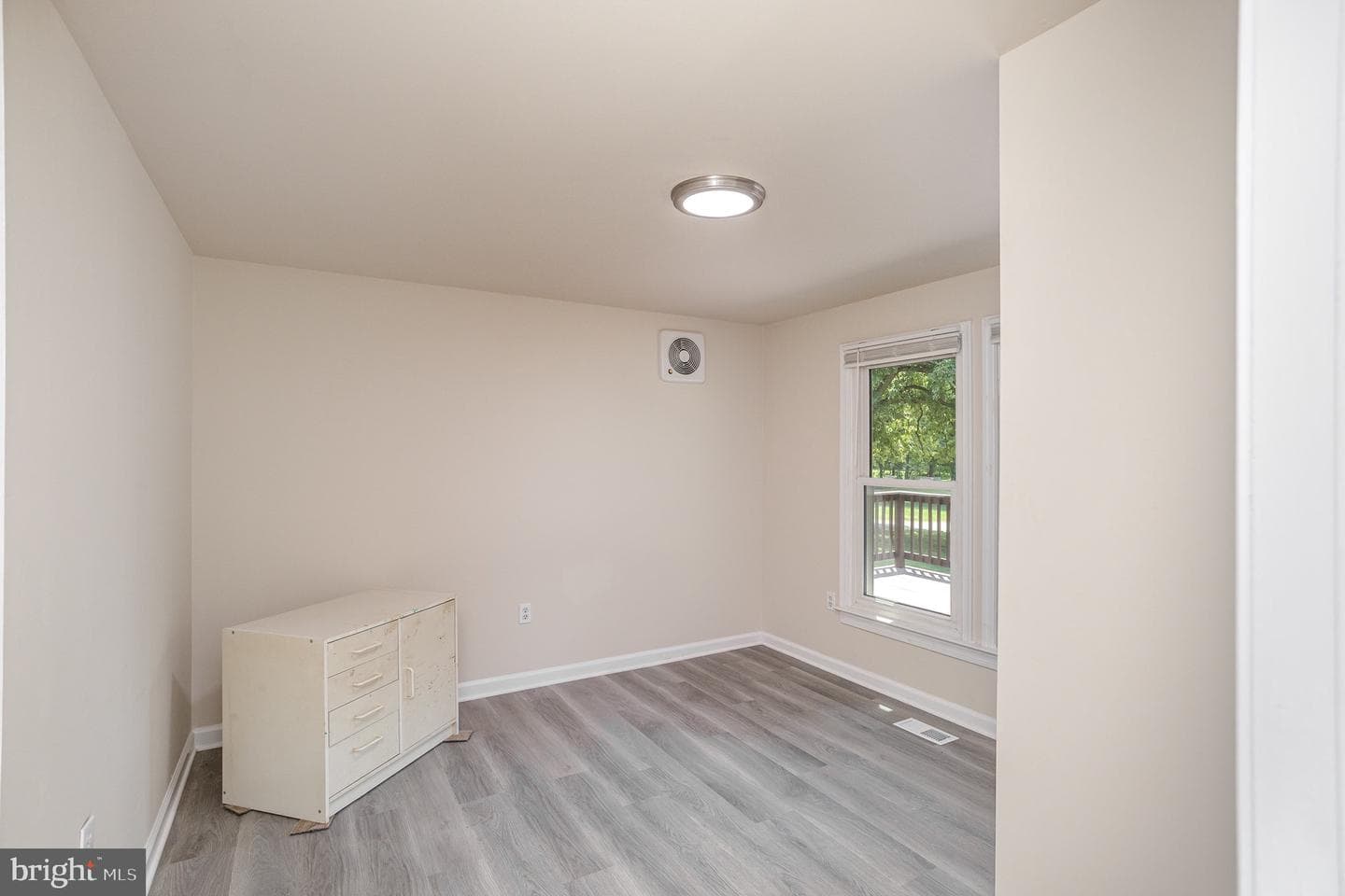 82 Fritters Lane photo 15