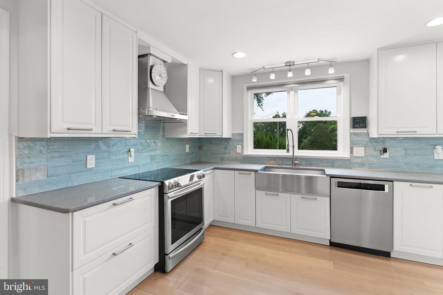 215 Stern Cove photo 15
