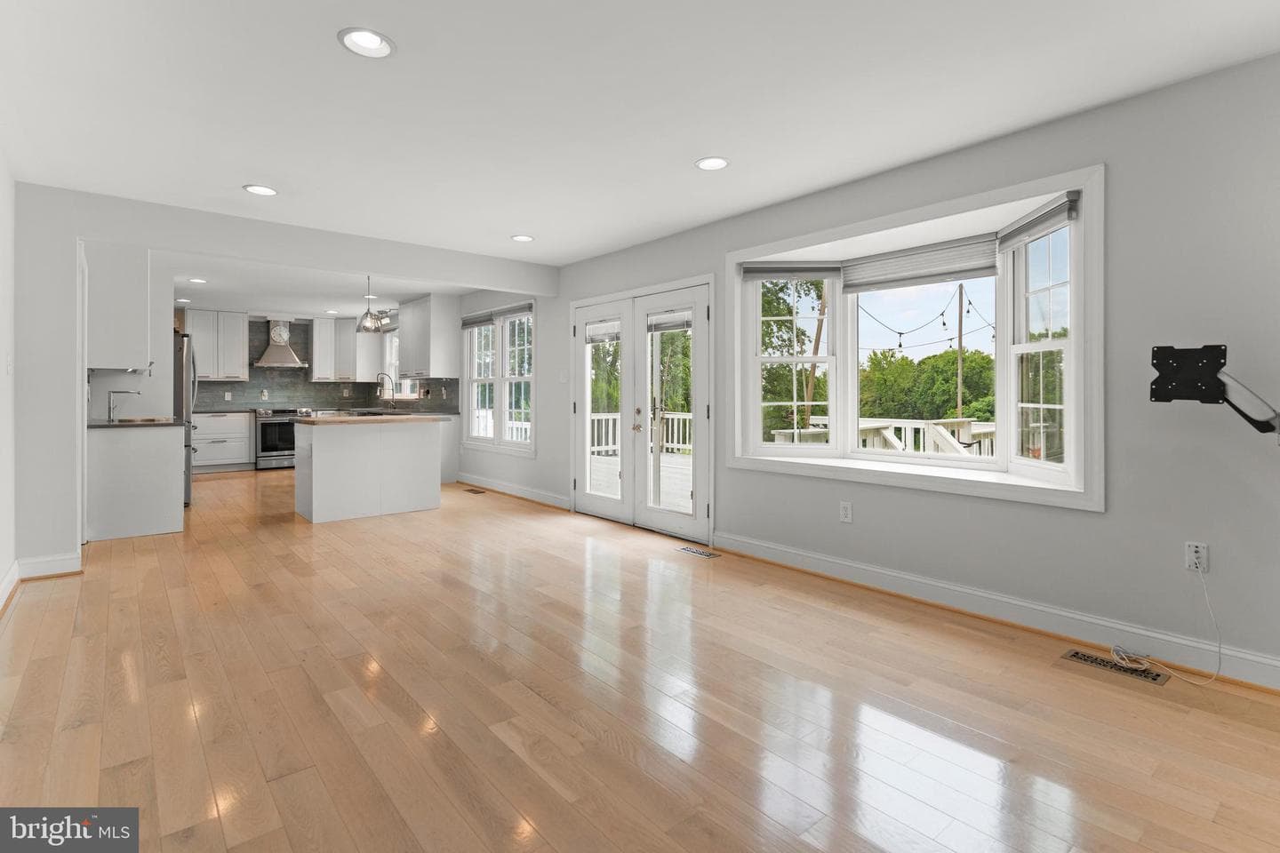 215 Stern Cove photo 18