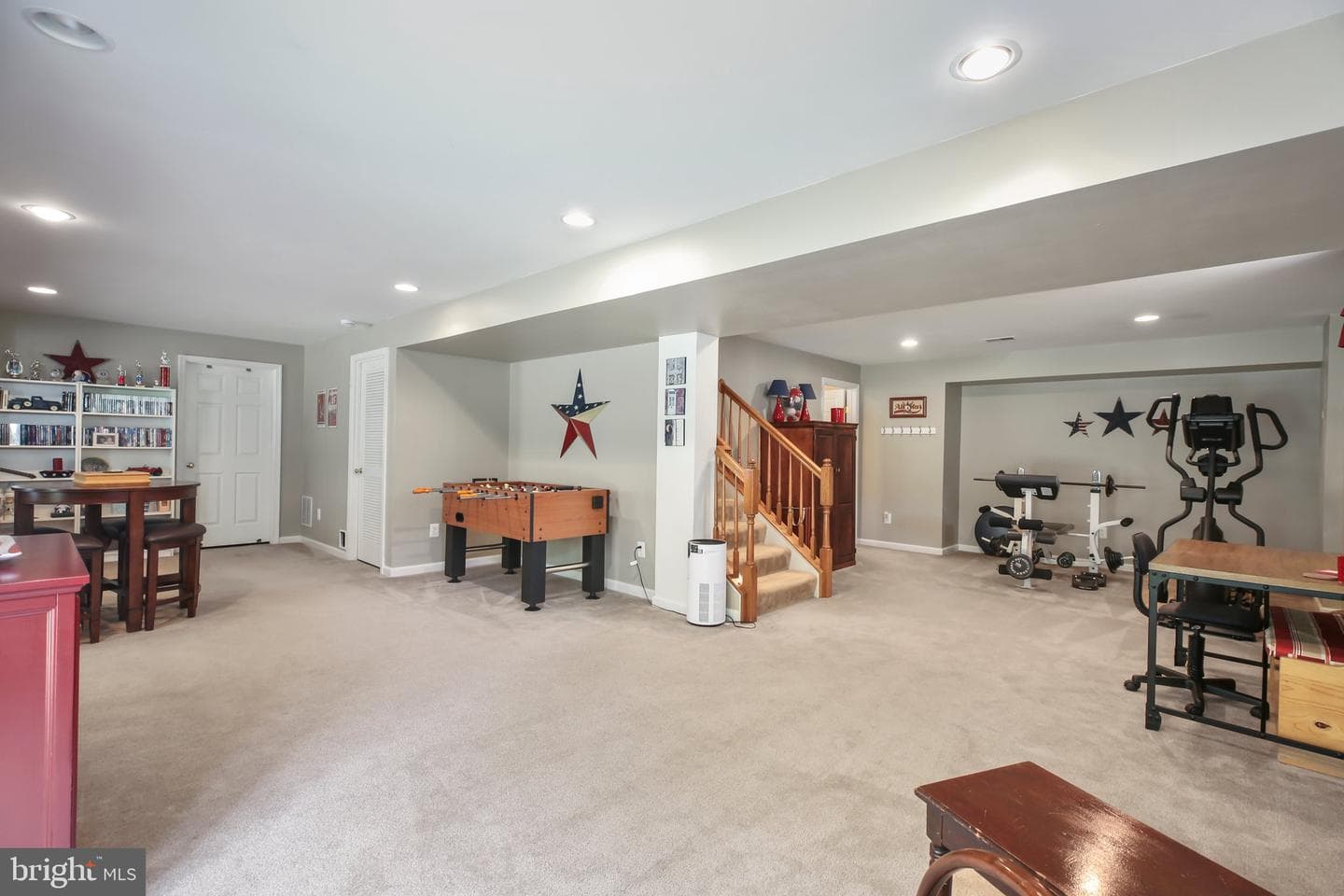 11 Temple Drive photo 32