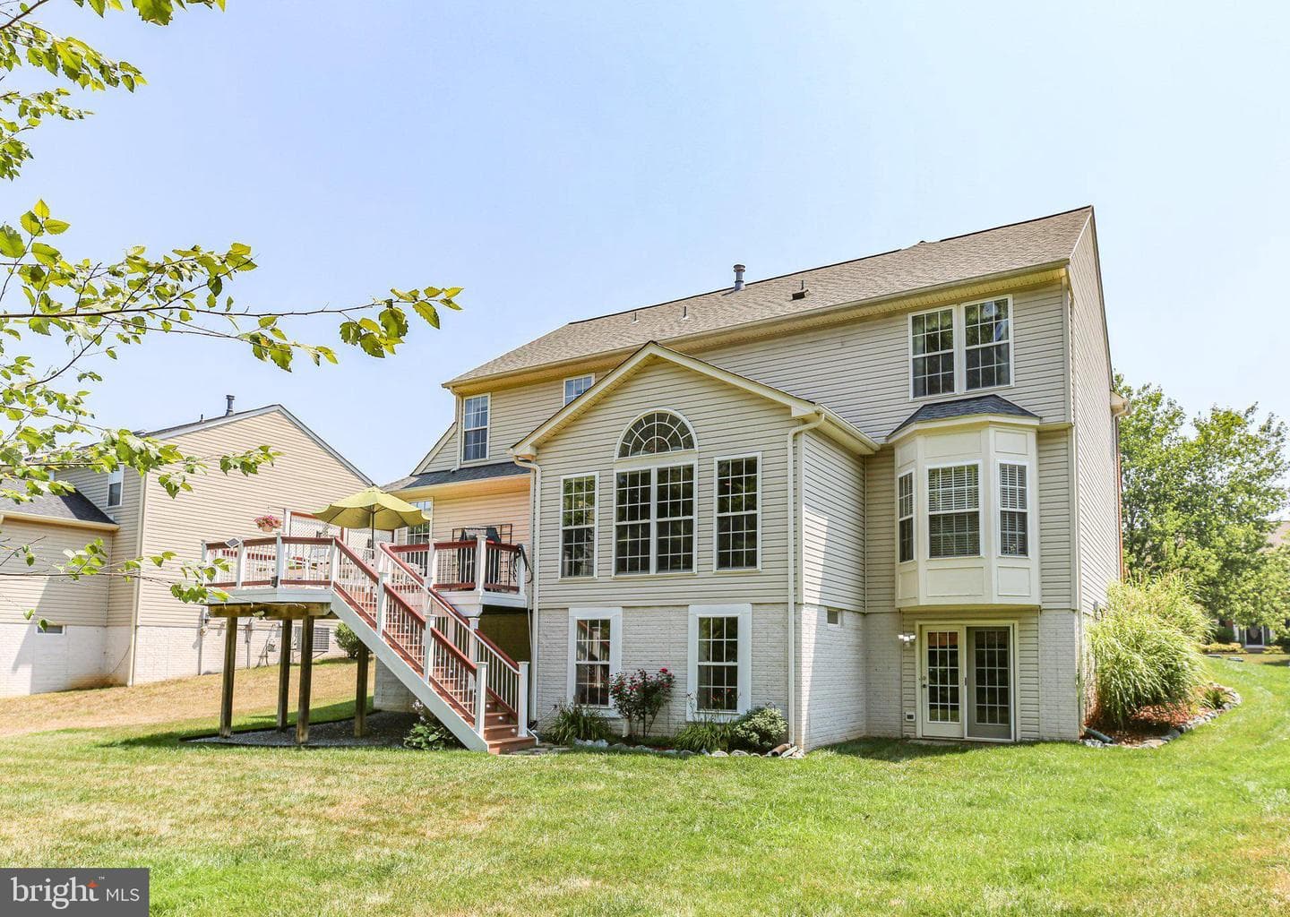 11 Temple Drive photo 41