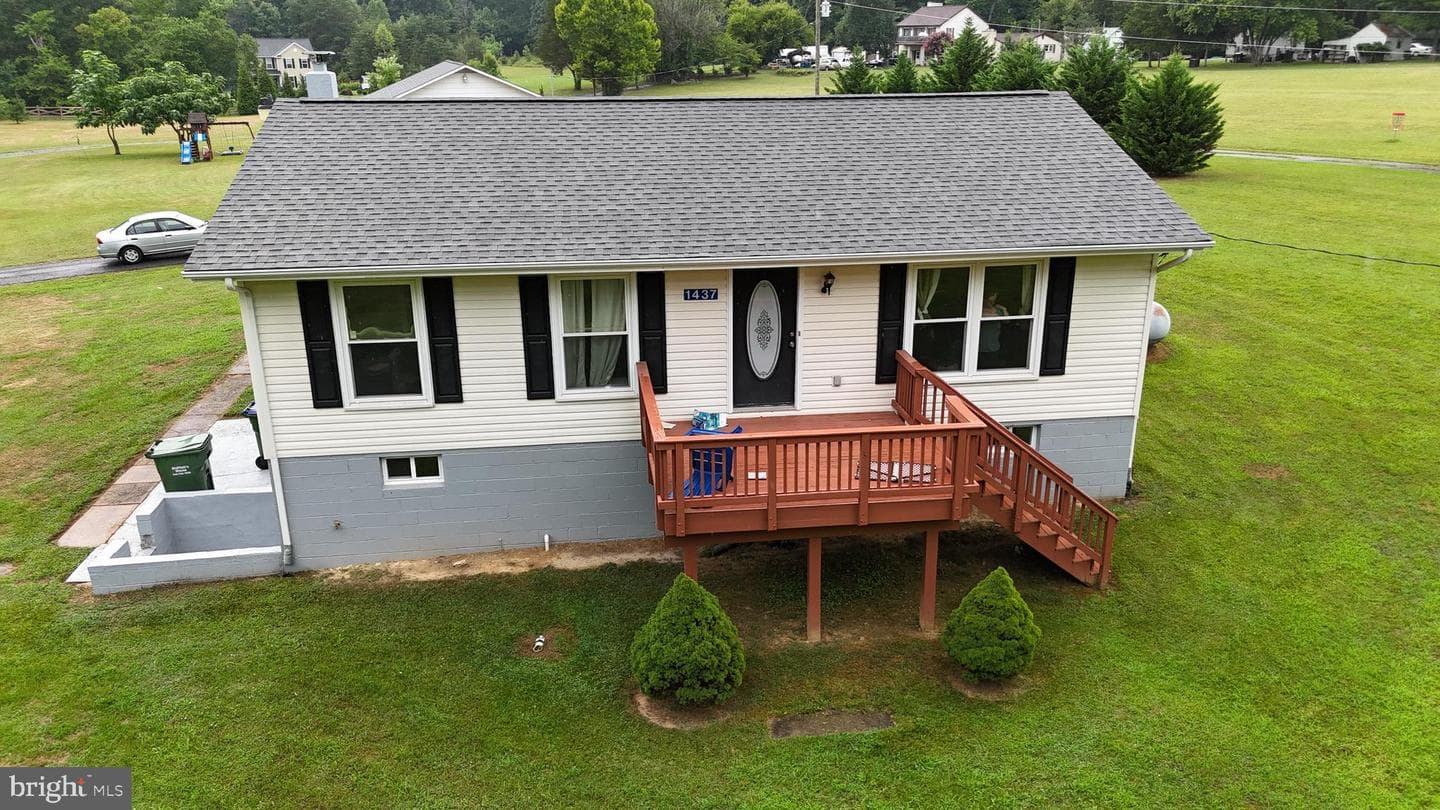 1437 Hartwood Road photo 7
