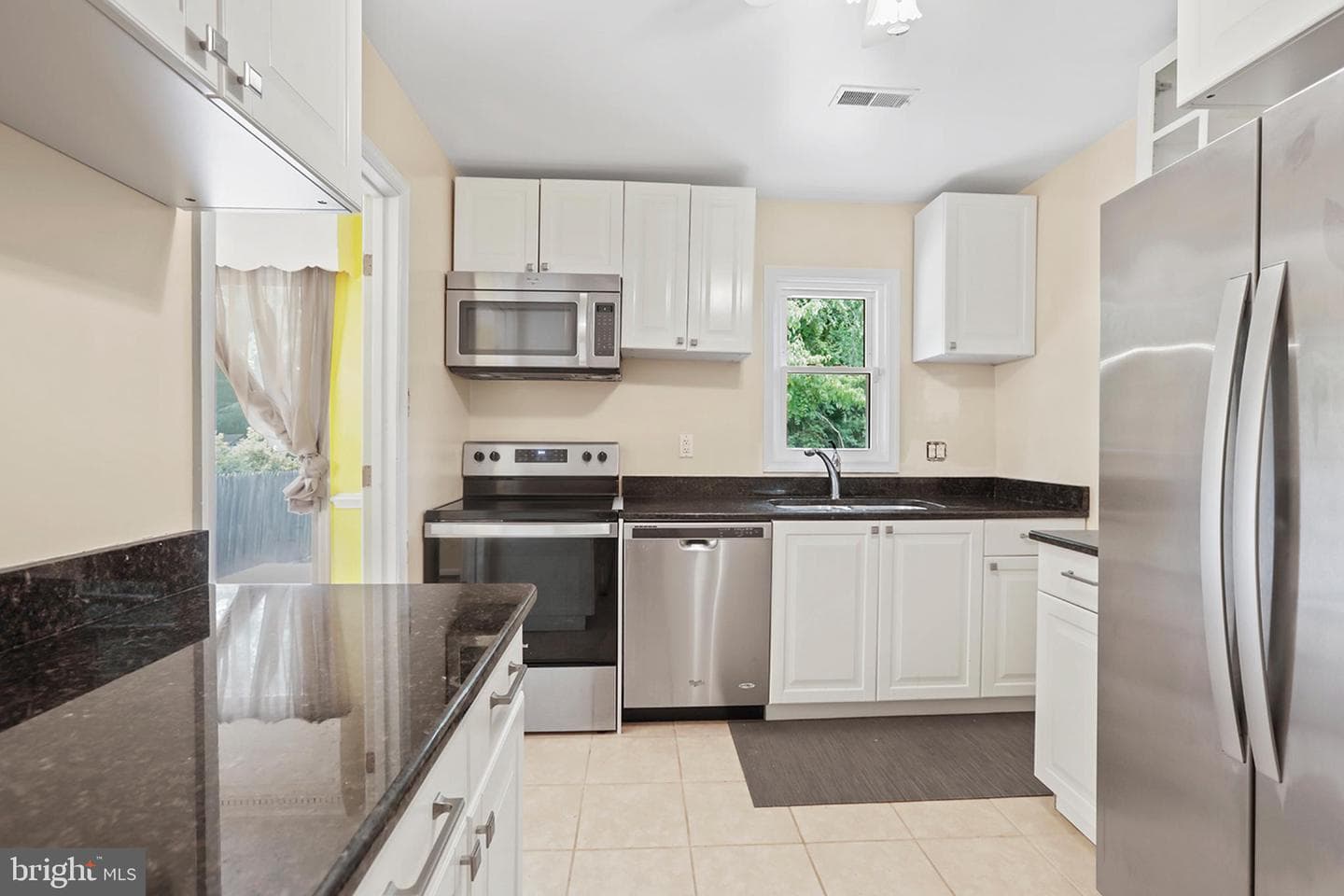 6 Hickory Ridge Drive photo 4