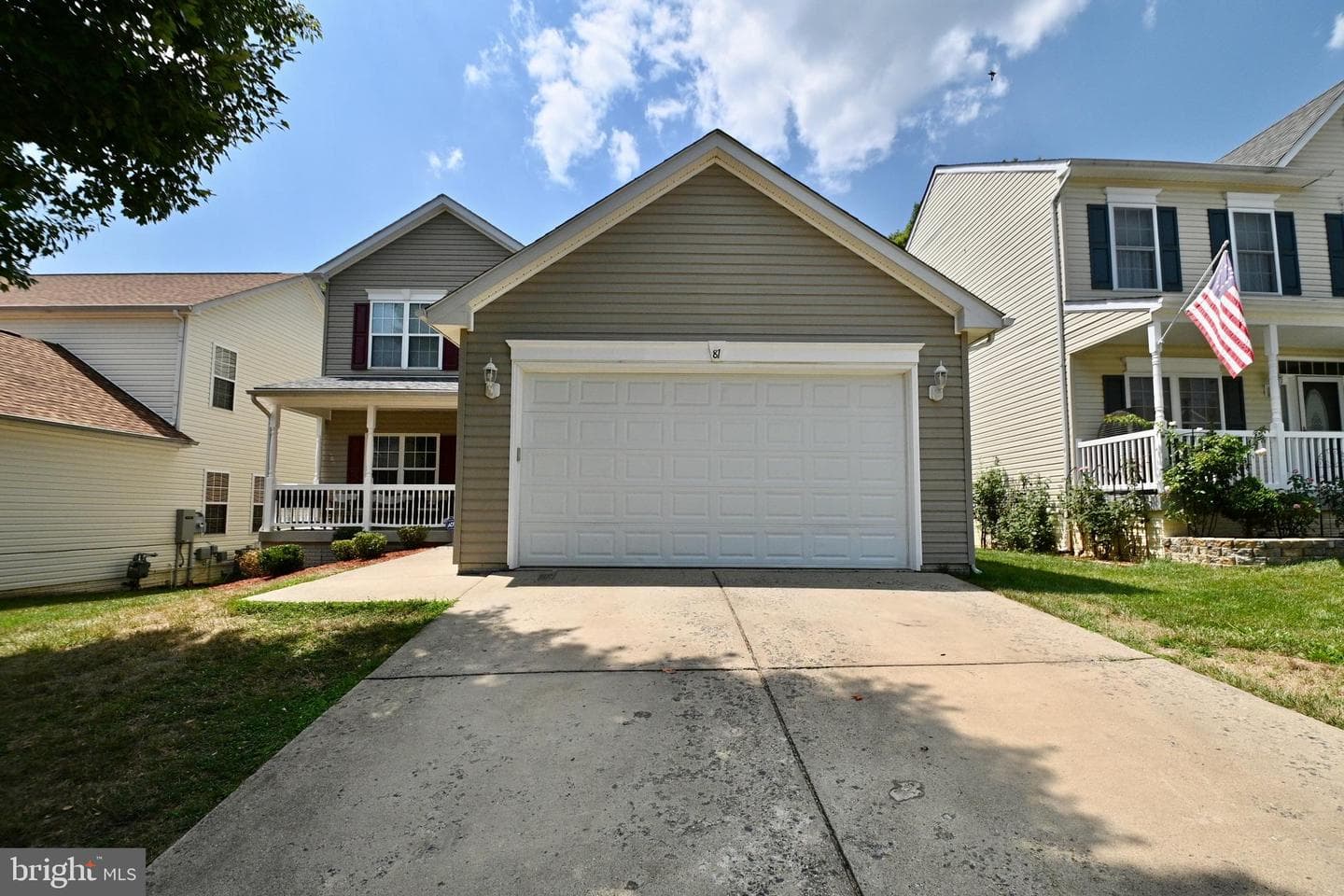 81 Glacier Way photo 1