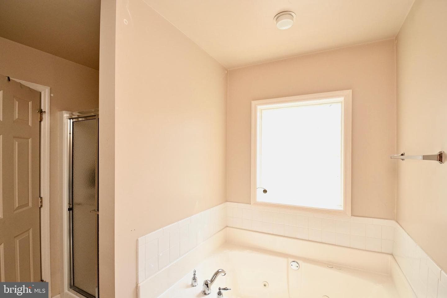81 Glacier Way photo 13