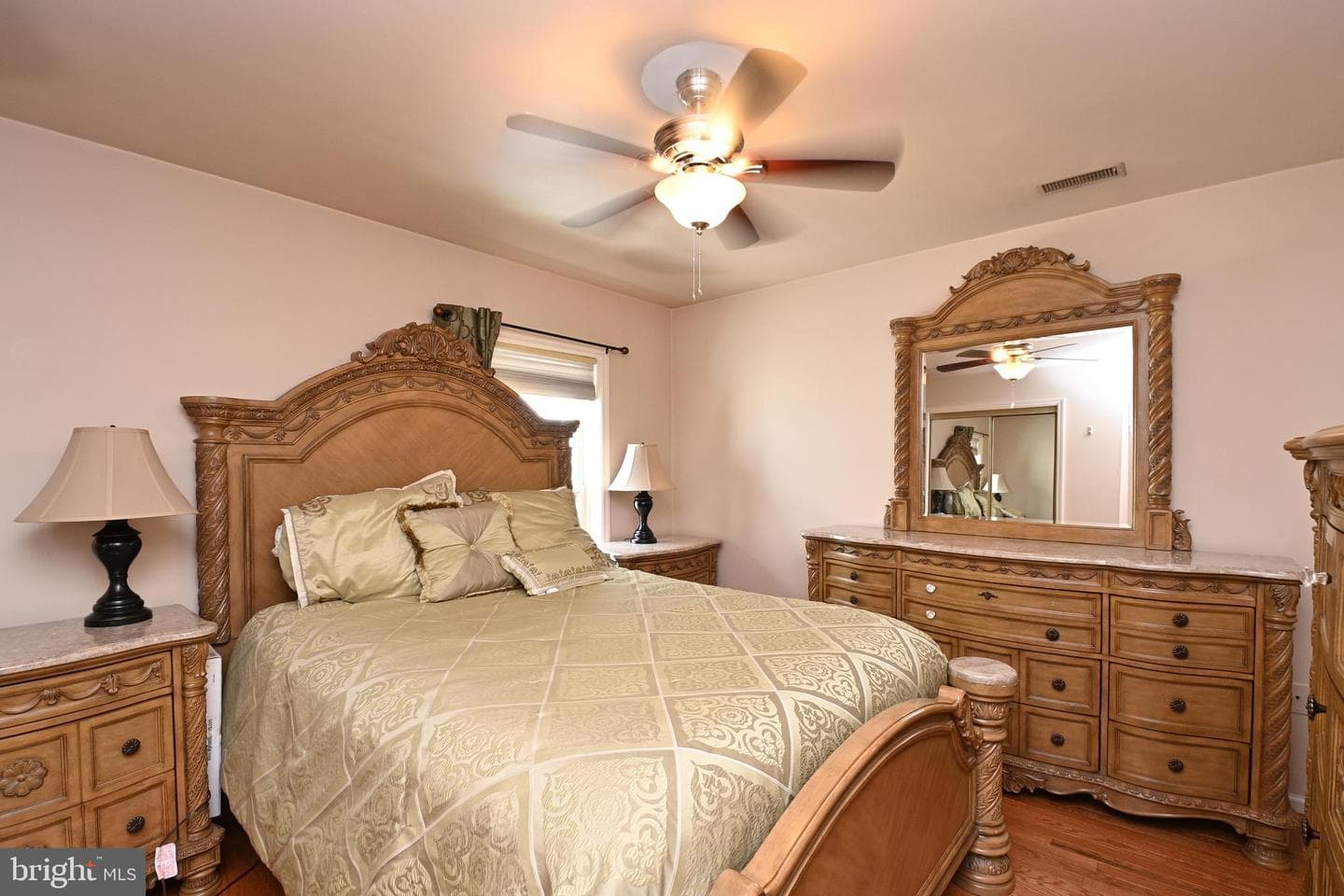 81 Glacier Way photo 17