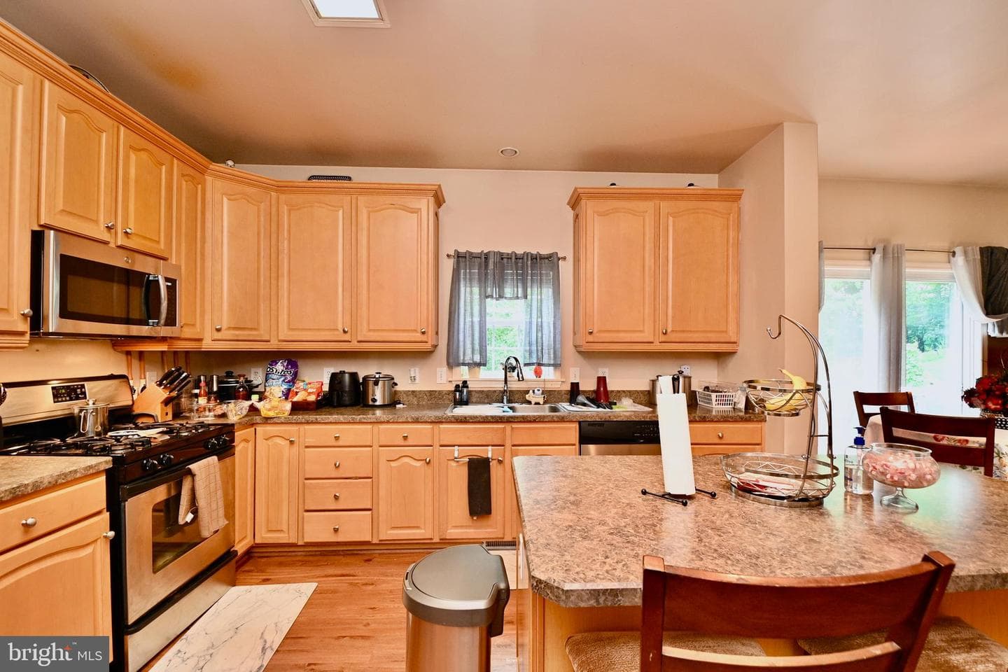 81 Glacier Way photo 2