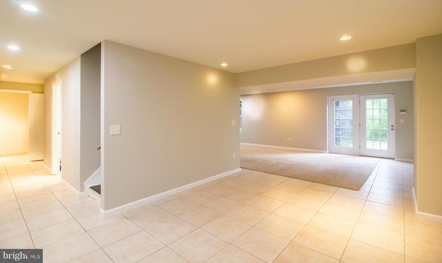 6 Nassau Court photo 36