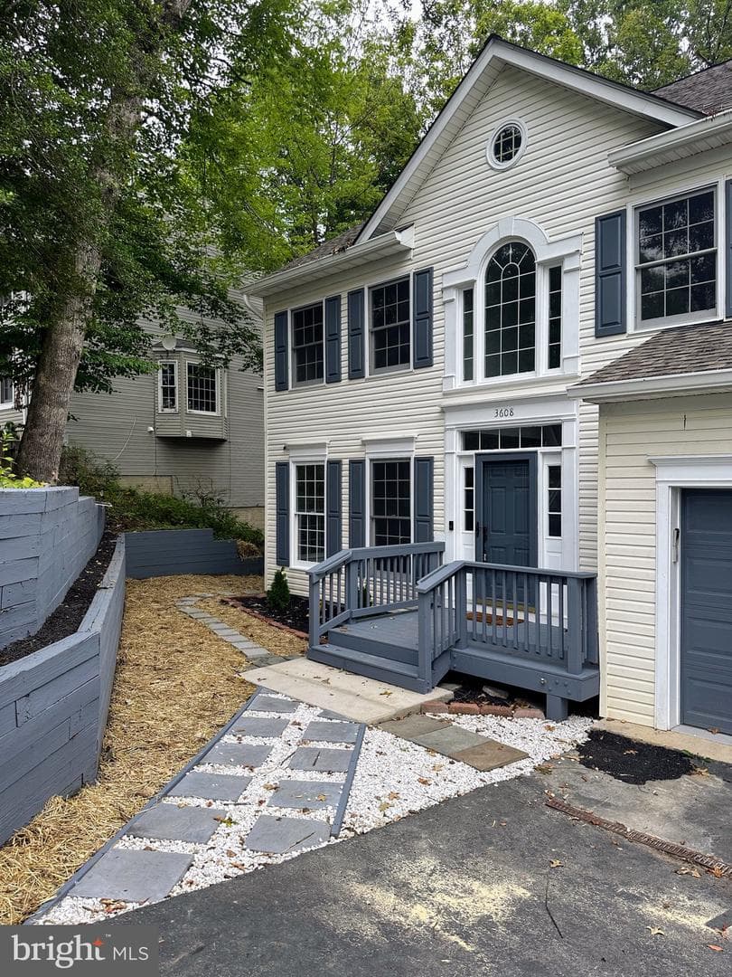 3608 Aquia Drive photo 2