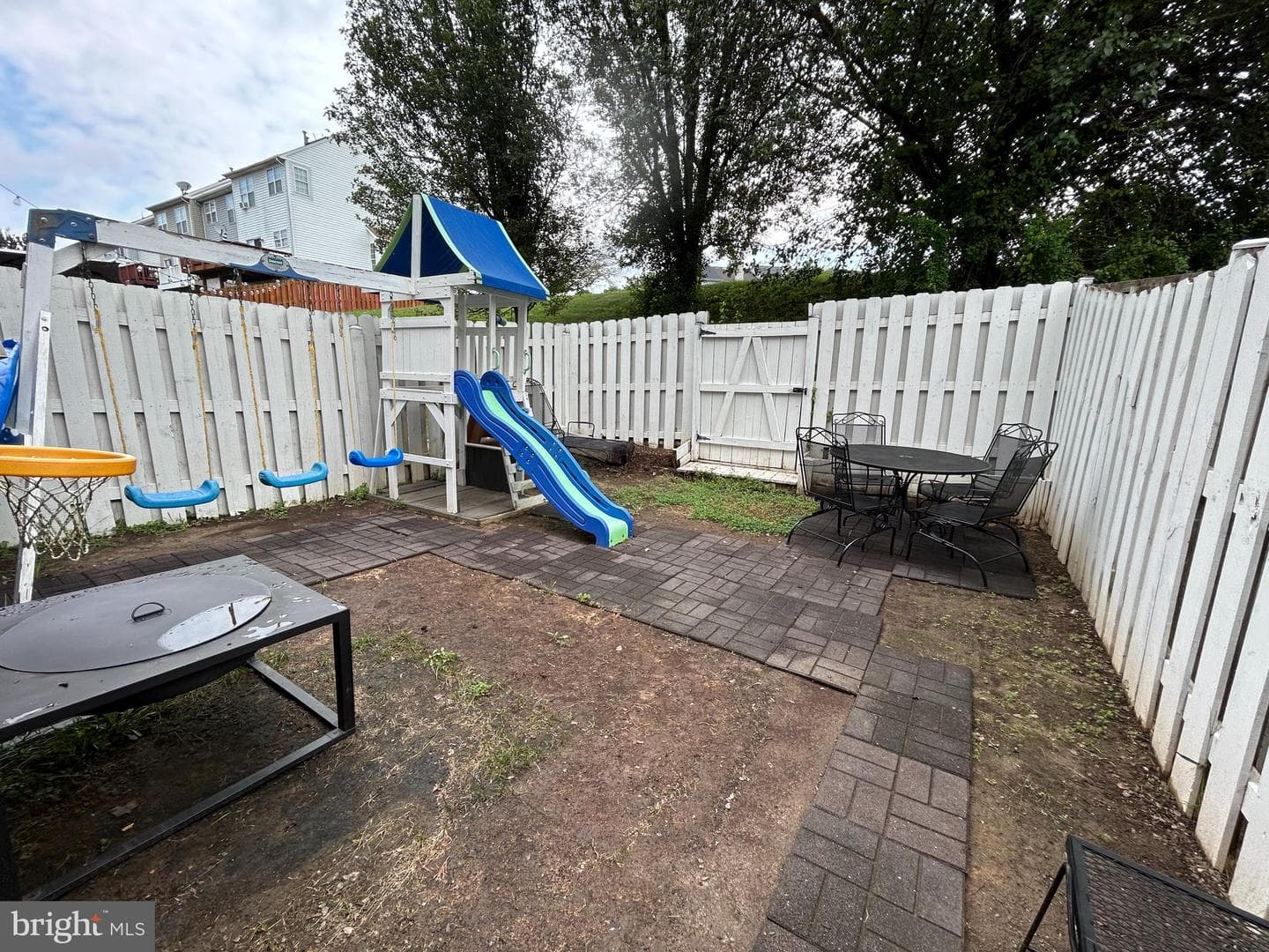 102 Sedgwick Court photo 19