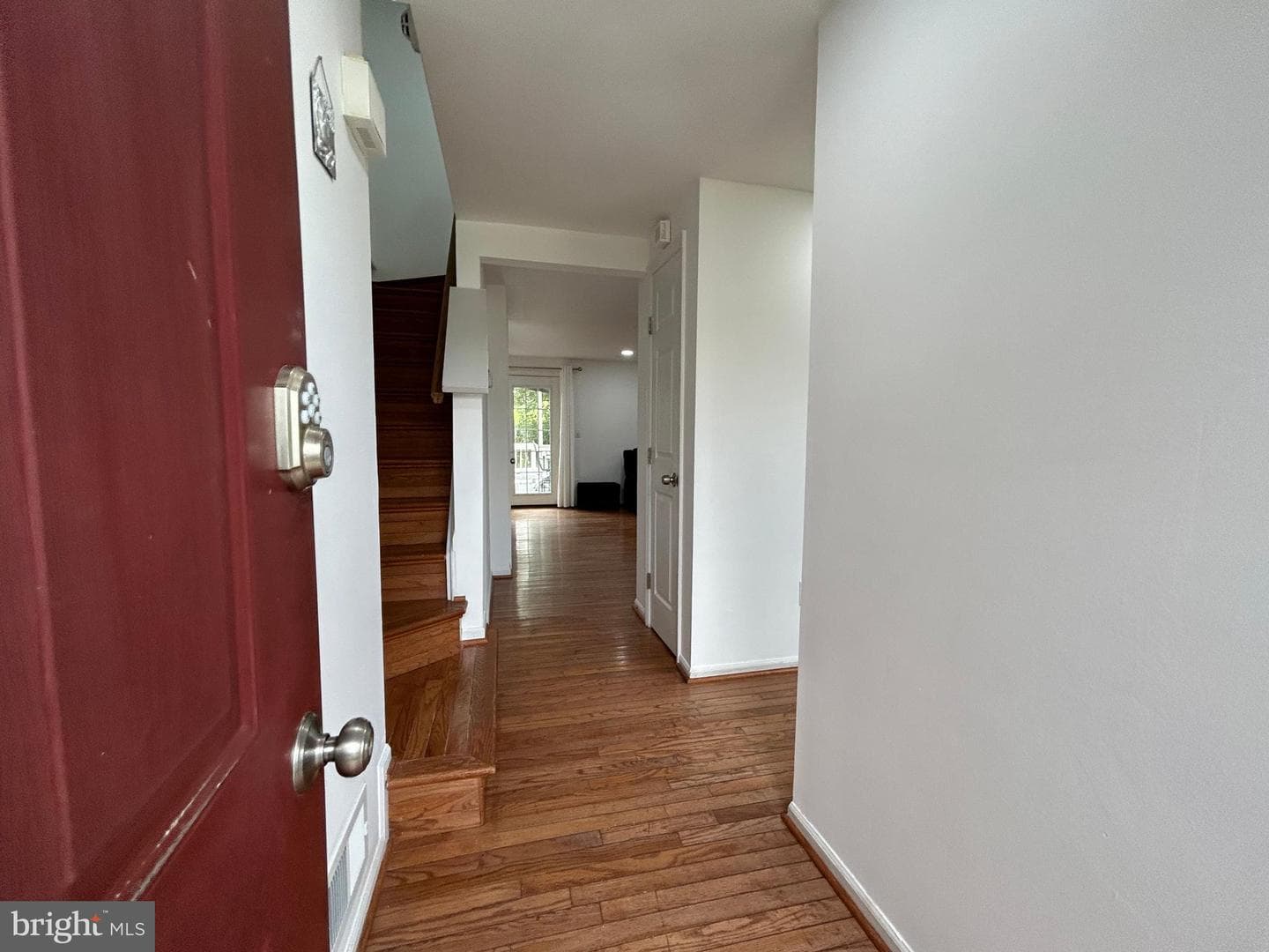 102 Sedgwick Court photo 6
