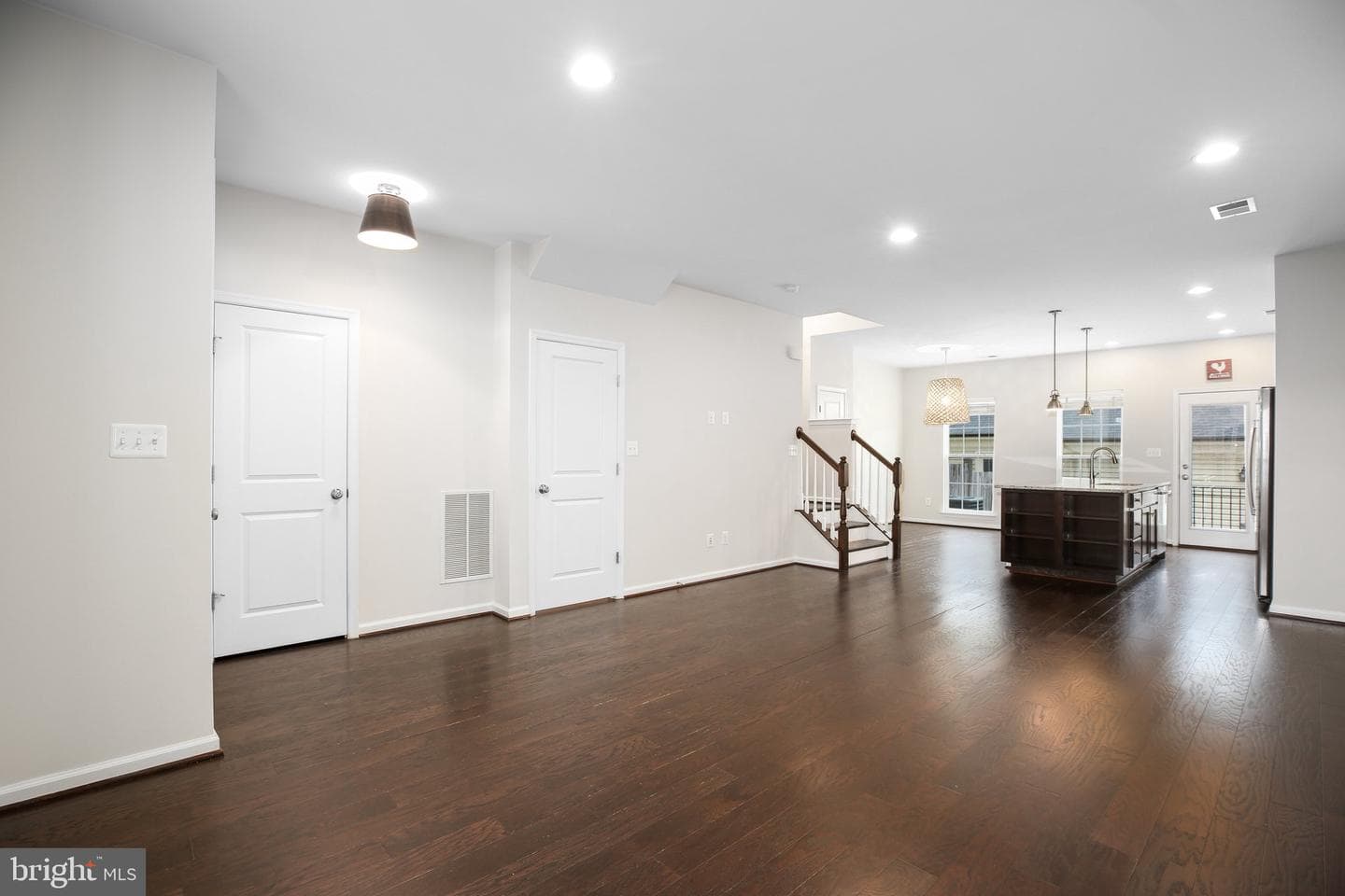118 Apricot Street photo 25