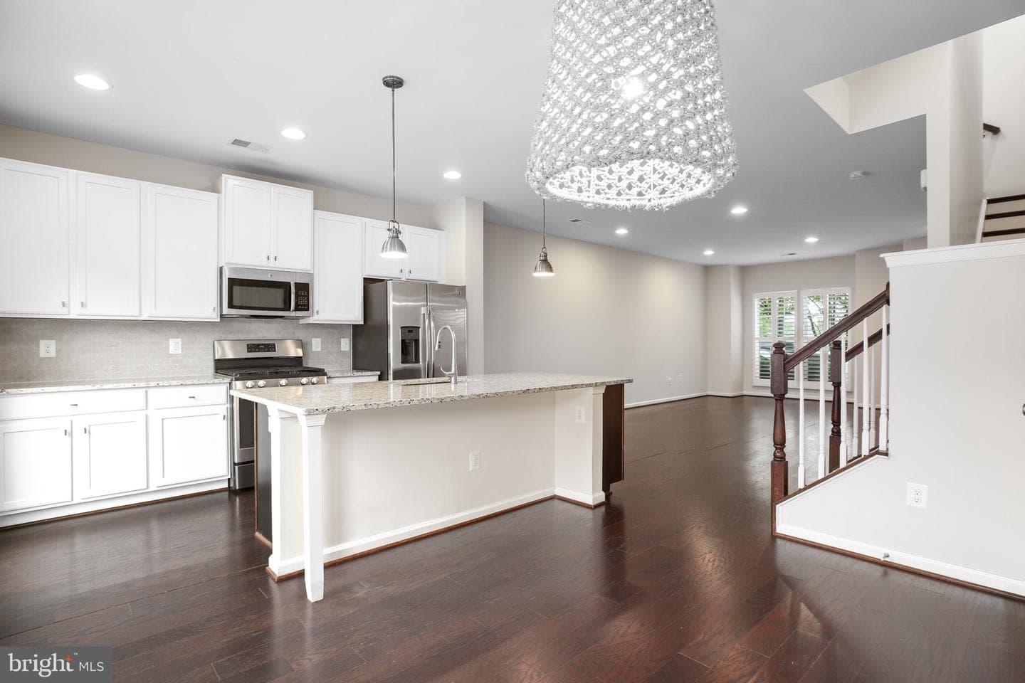 118 Apricot Street photo 3