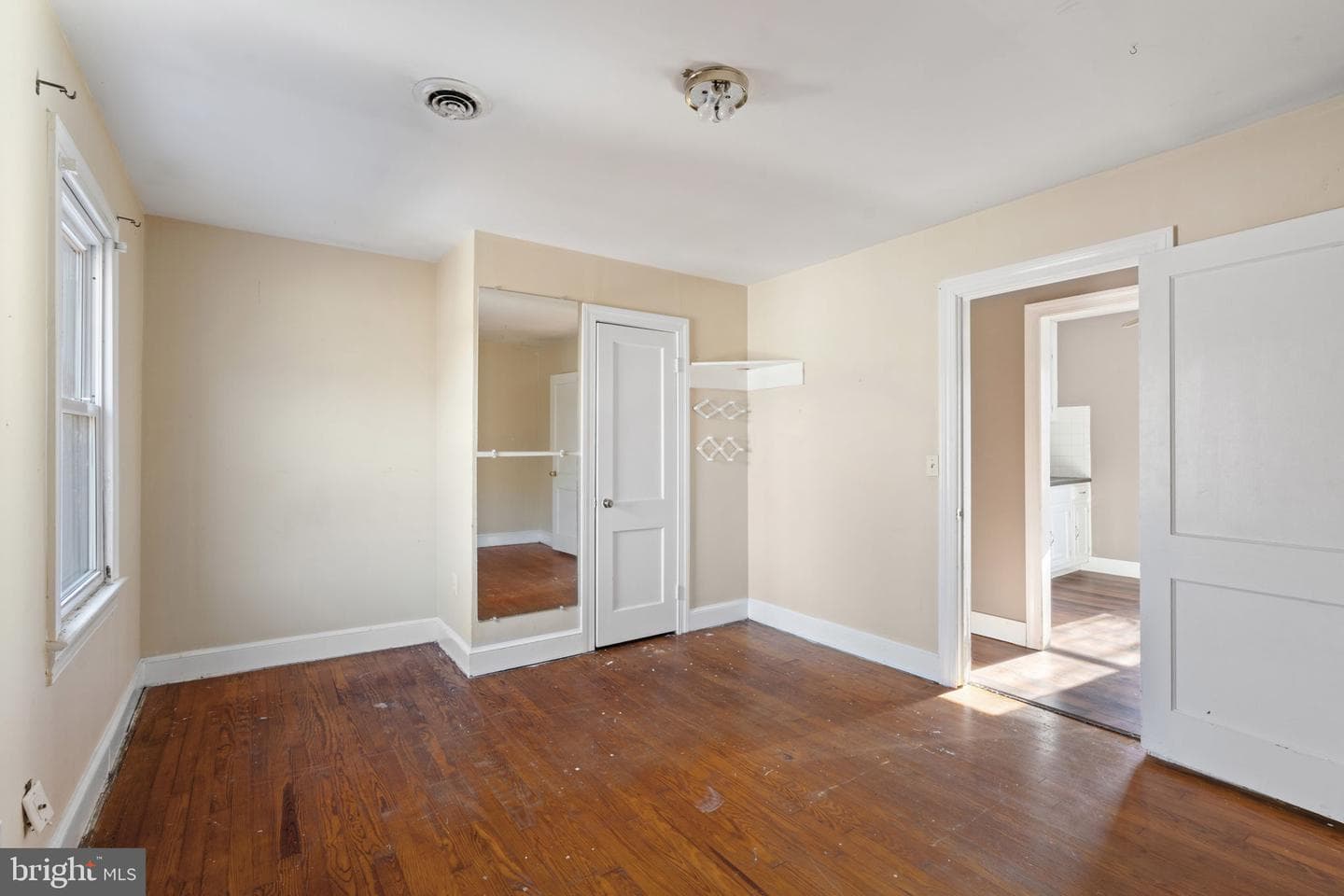 391 Courthouse Road photo 17