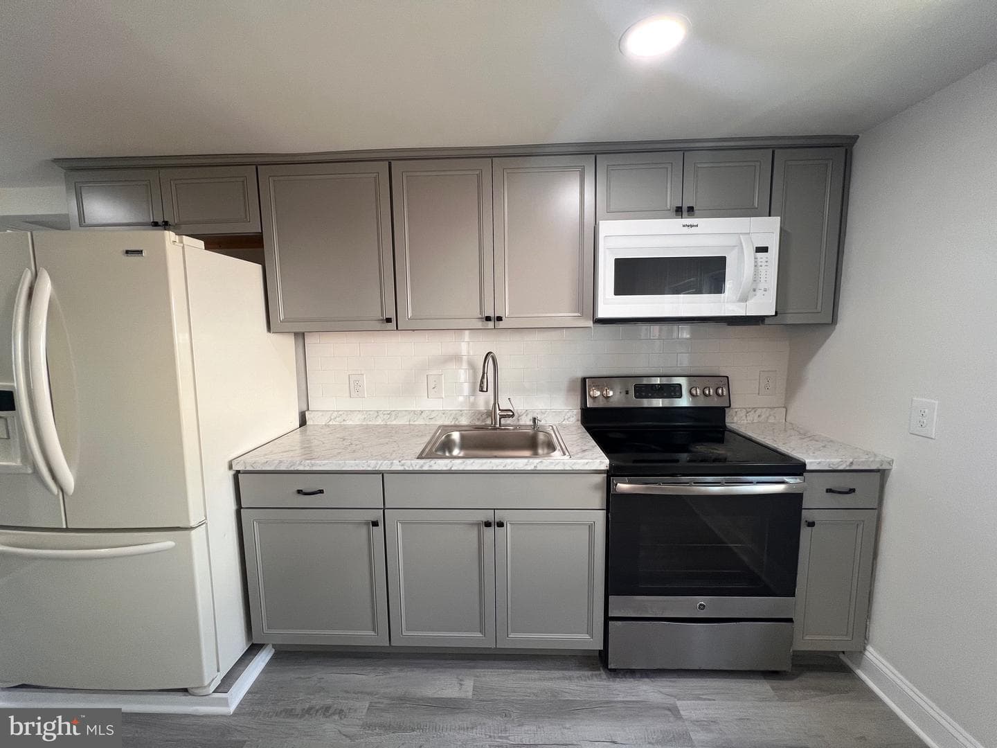 707 White Oak Road photo 12