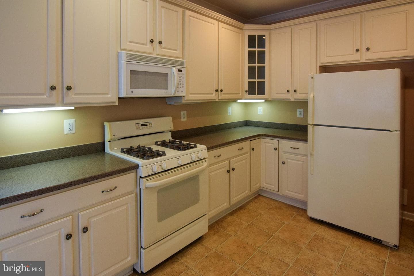 348 Bridgewater Circle photo 23