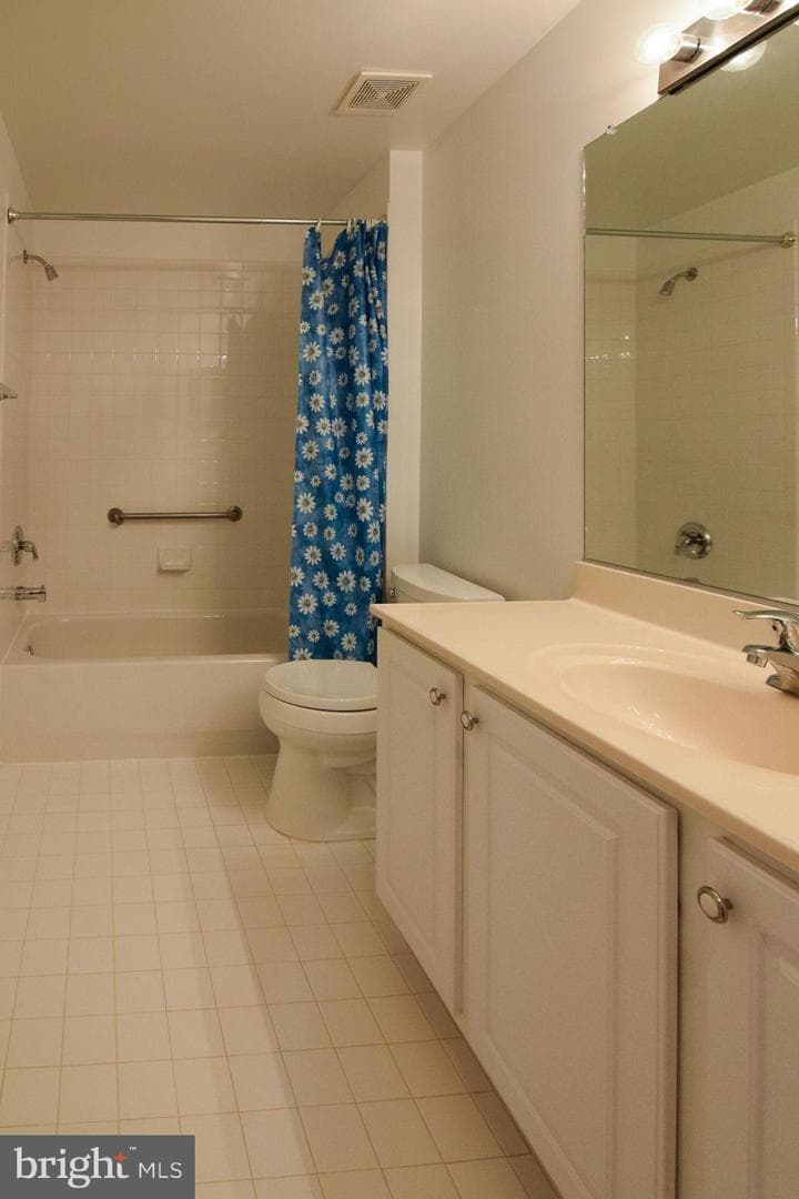 348 Bridgewater Circle photo 40