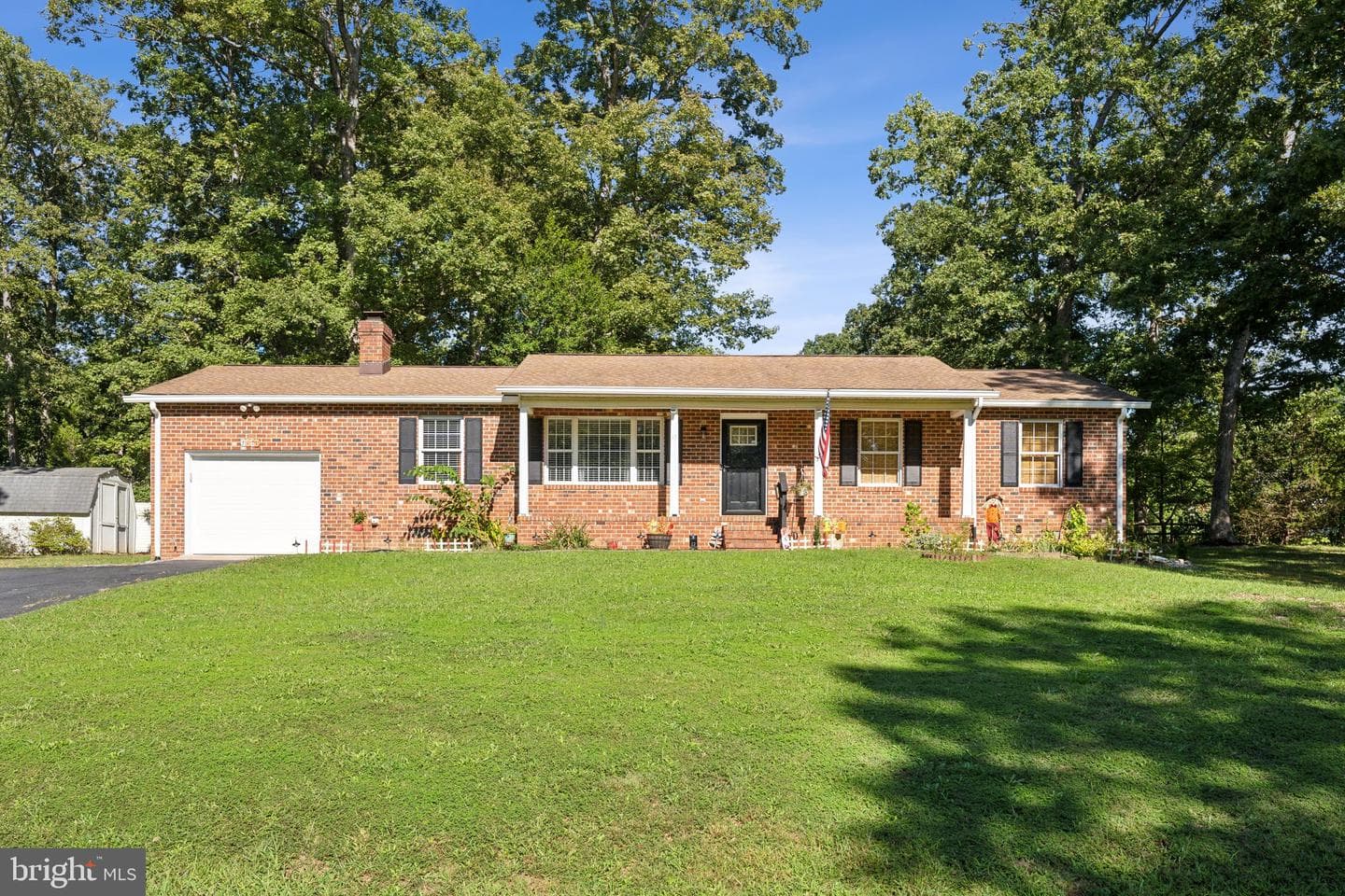 17 Lord Fairfax Drive photo 2