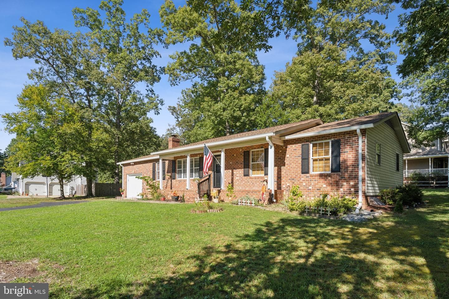 17 Lord Fairfax Drive photo 3