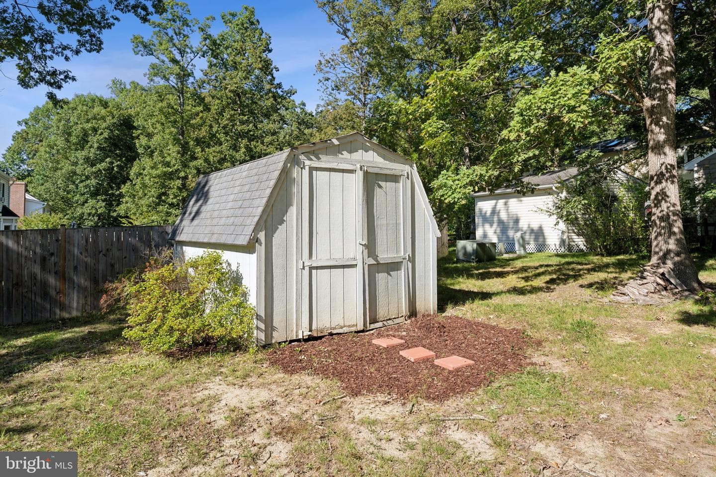 17 Lord Fairfax Drive photo 37