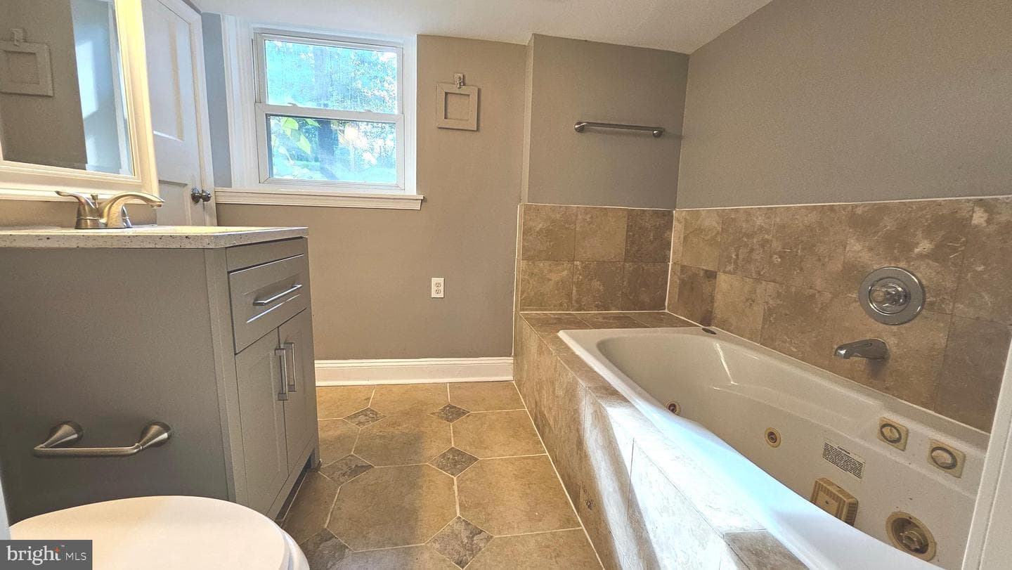 54 Hillcrest Drive photo 22