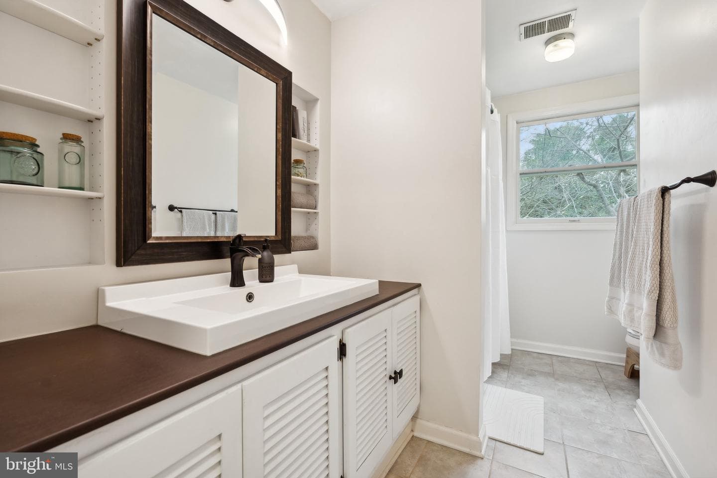534 Marlborough Point Road photo 32