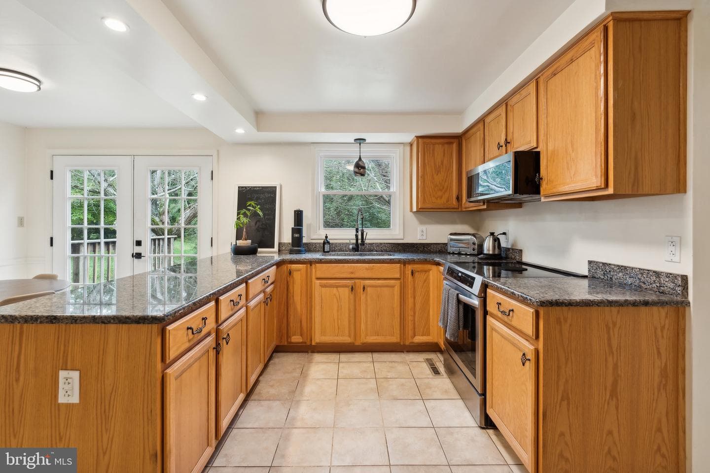 534 Marlborough Point Road photo 4