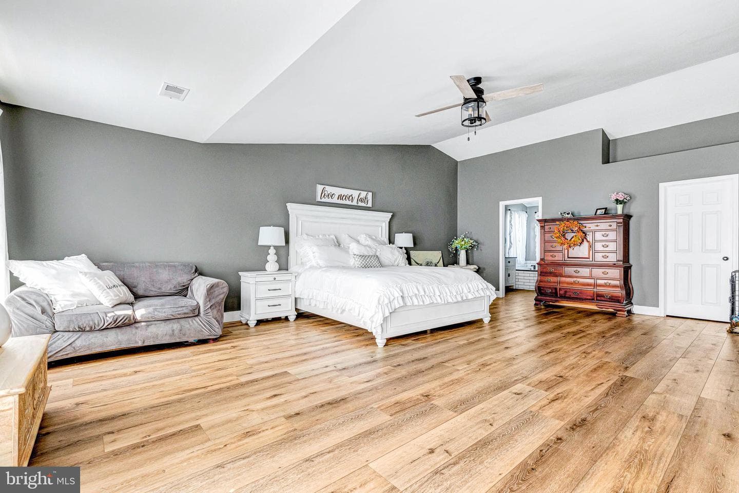 29 Glen Oak Road photo 3