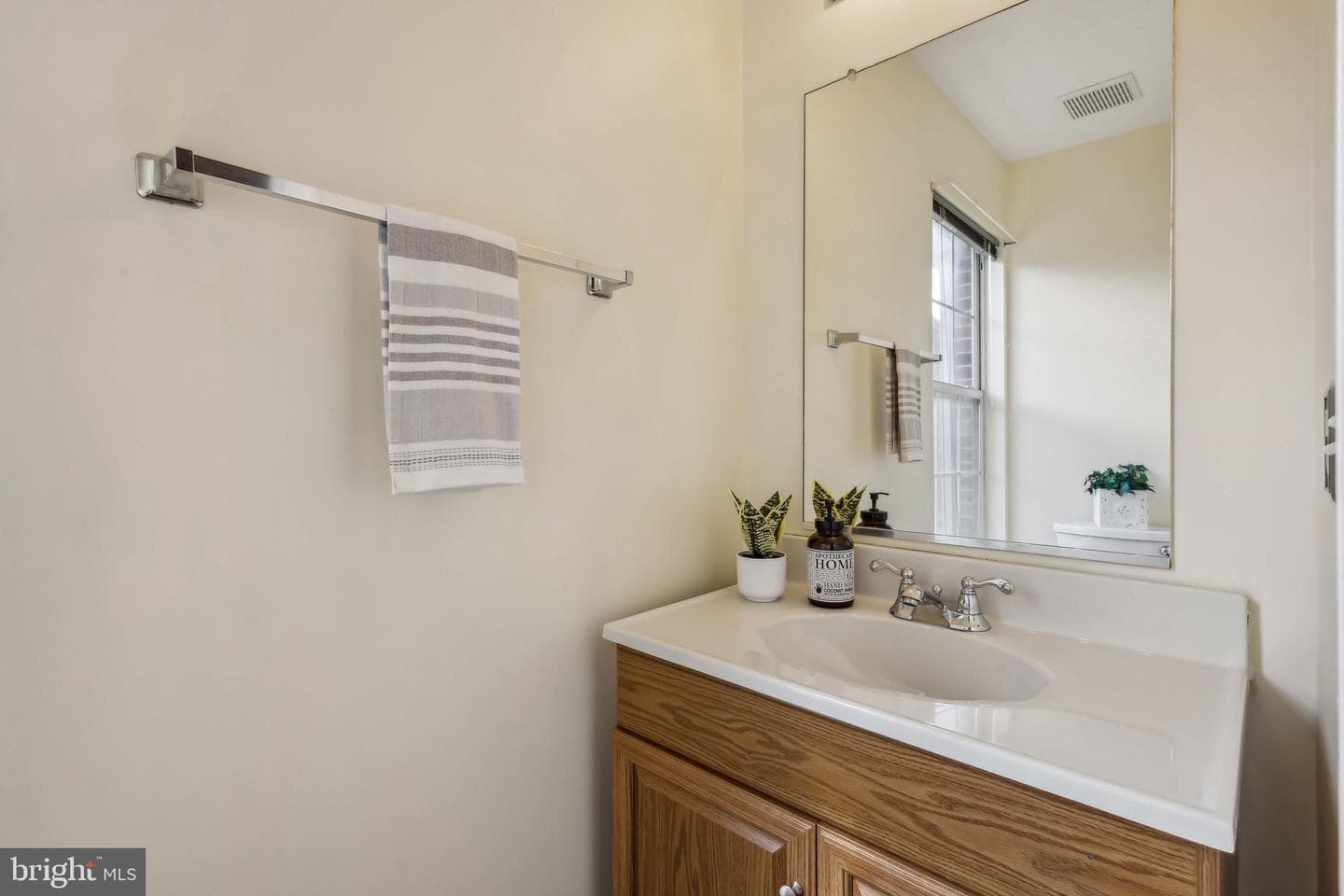413 West Park Drive photo 8