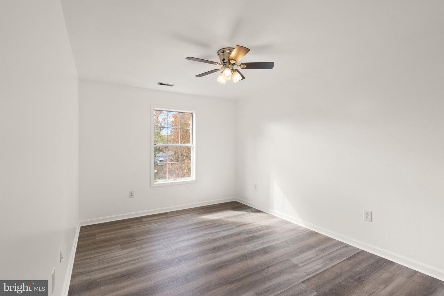 55 Meadowood Drive photo 31