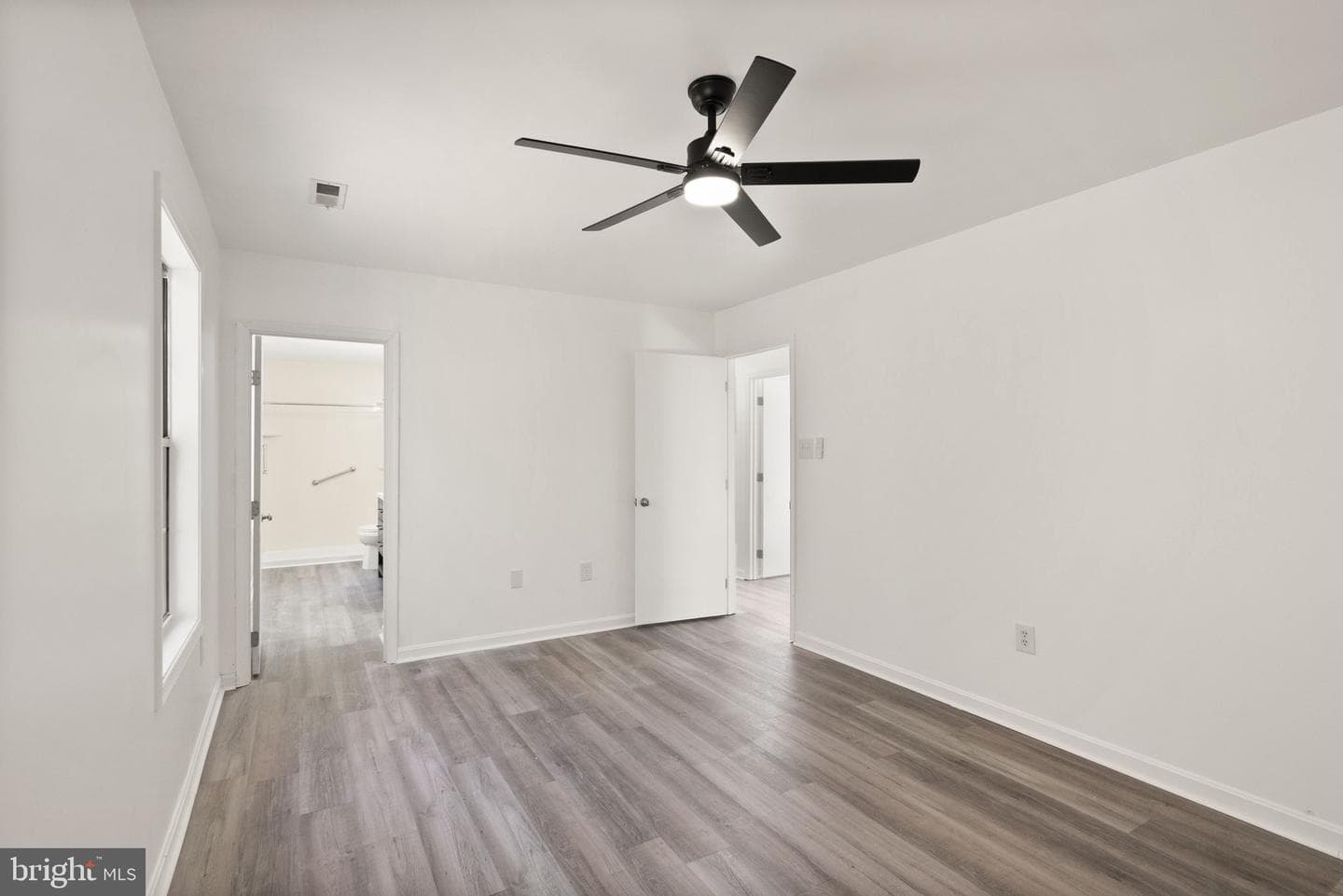 55 Meadowood Drive photo 34